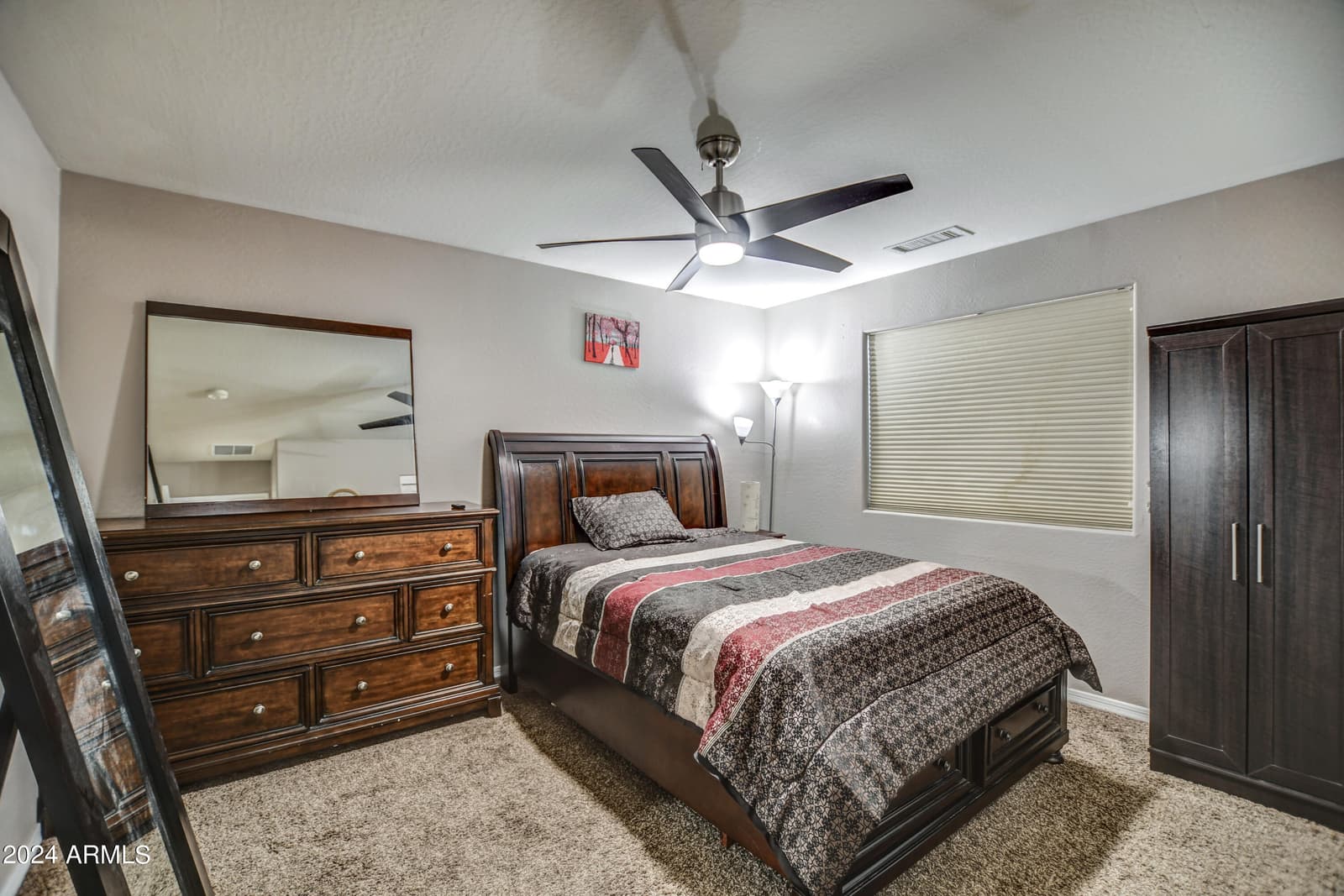 2015 W DAVIS Road, Phoenix, AZ 85023 — photo 34 of 63