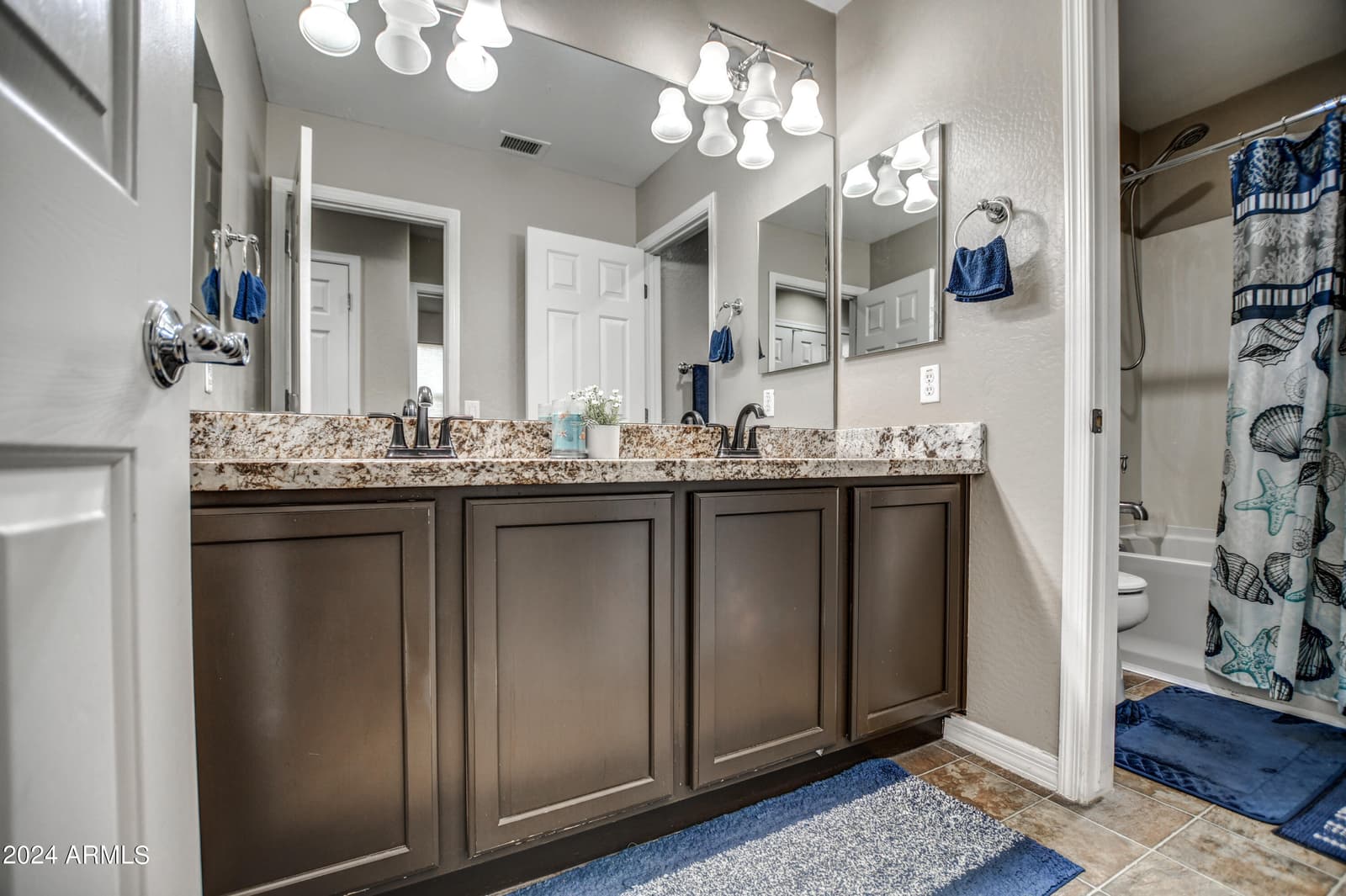 2015 W DAVIS Road, Phoenix, AZ 85023 — photo 39 of 63