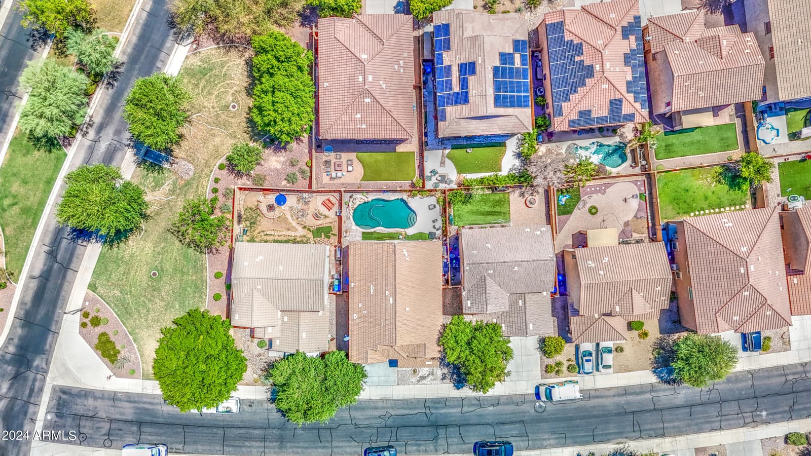 2015 W DAVIS Road, Phoenix, AZ 85023 — photo 58 of 63
