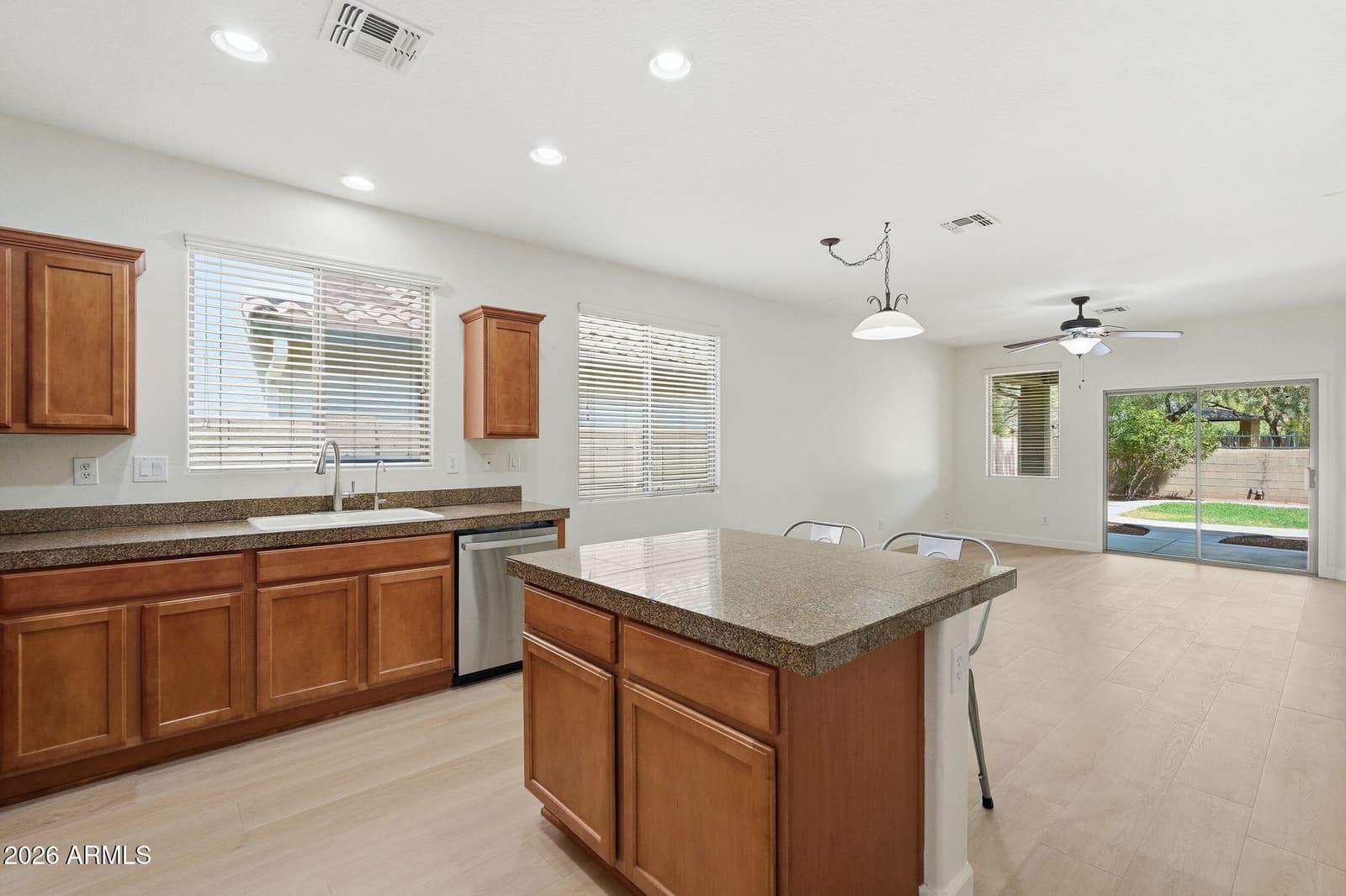 39518 N White Tail Lane, Anthem, AZ 85086 — photo 7 of 41