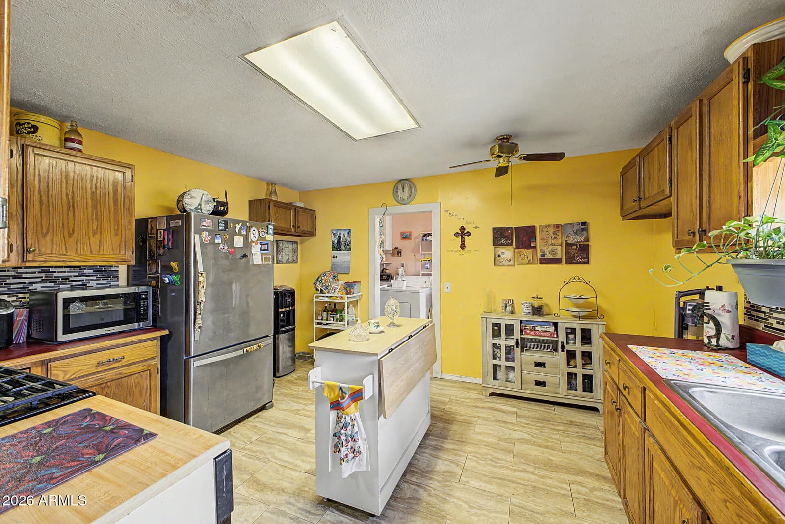 220 W MORONDO Avenue, Ajo, AZ 85321 — photo 7 of 12