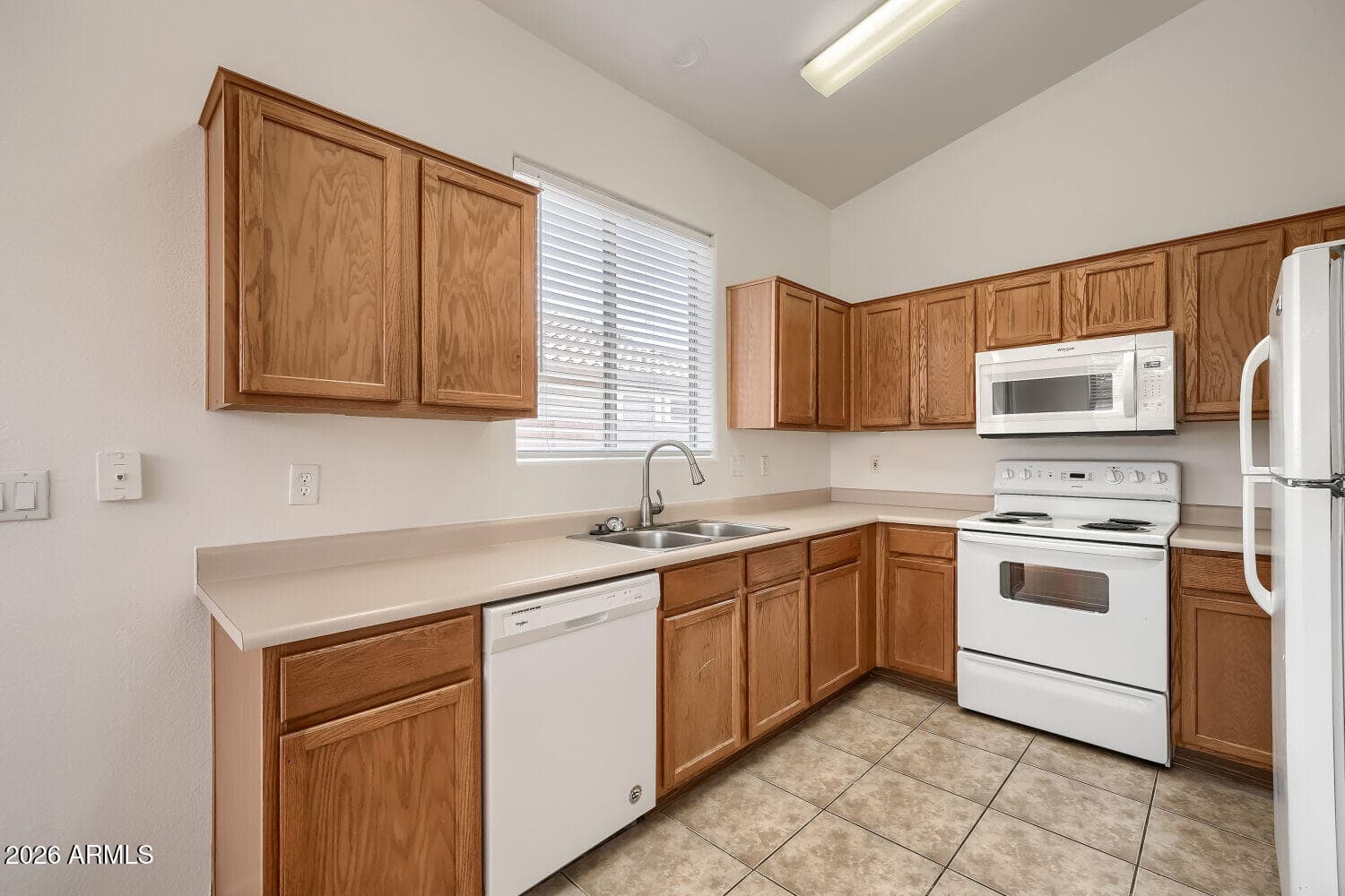 8953 E CAPRI Avenue, Mesa, AZ 85208 — photo 11 of 29