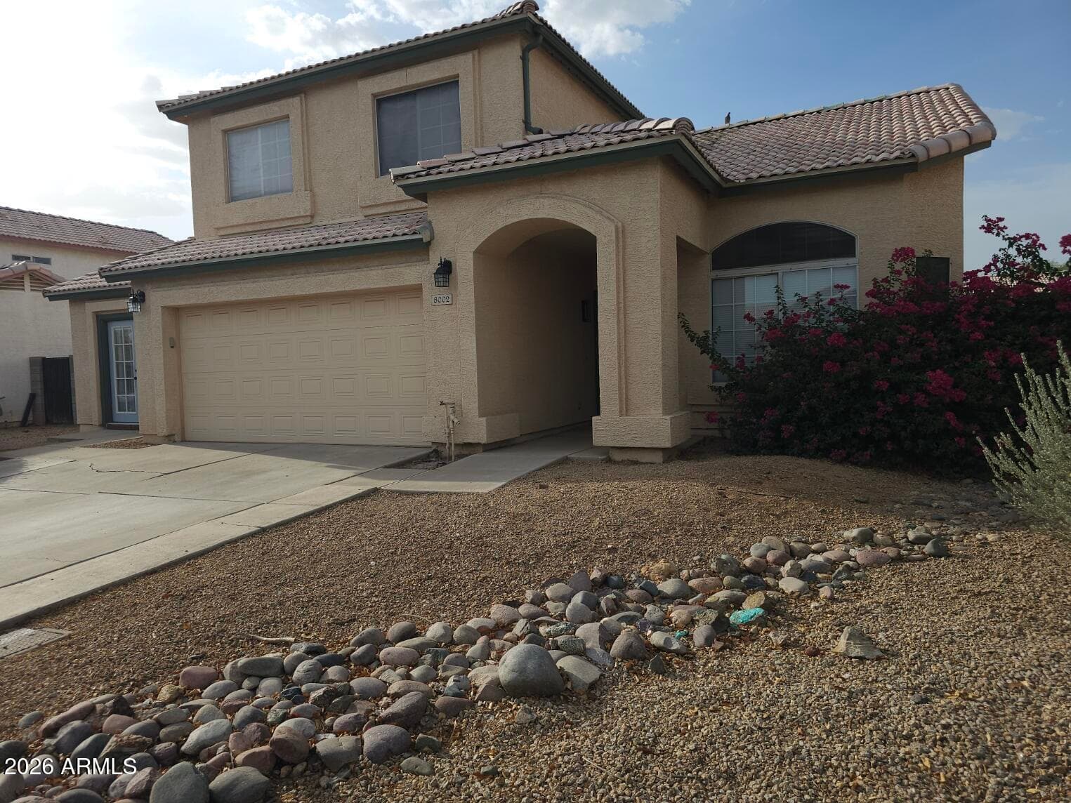 8002 W STELLA Avenue, Glendale, AZ 85303 — photo 2 of 30