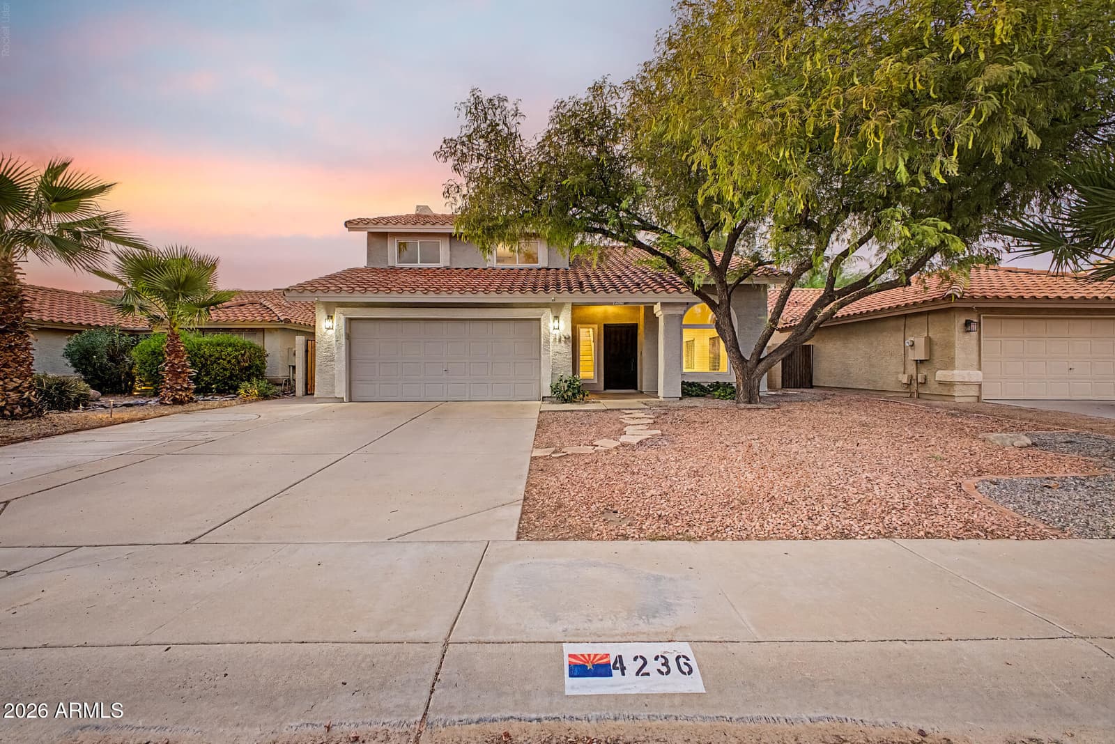 4236 E AMBERWOOD Drive, Phoenix, AZ 85048 — photo 9 of 55