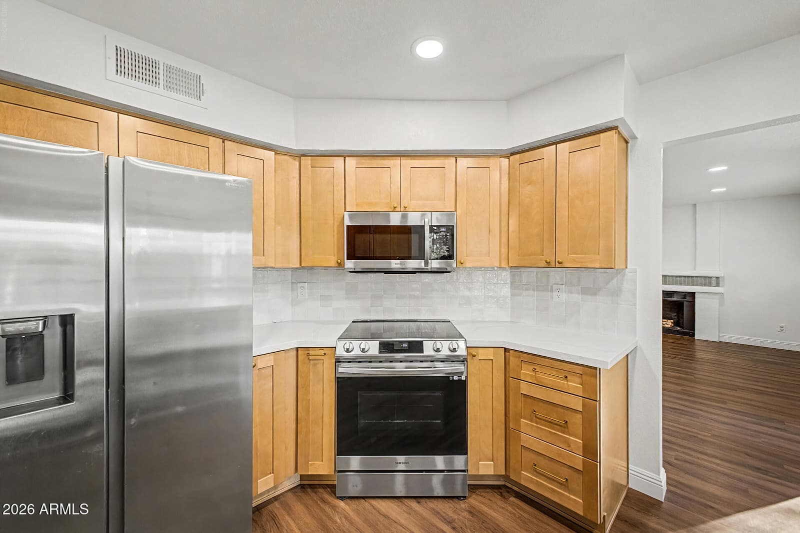 4236 E AMBERWOOD Drive, Phoenix, AZ 85048 — photo 4 of 55