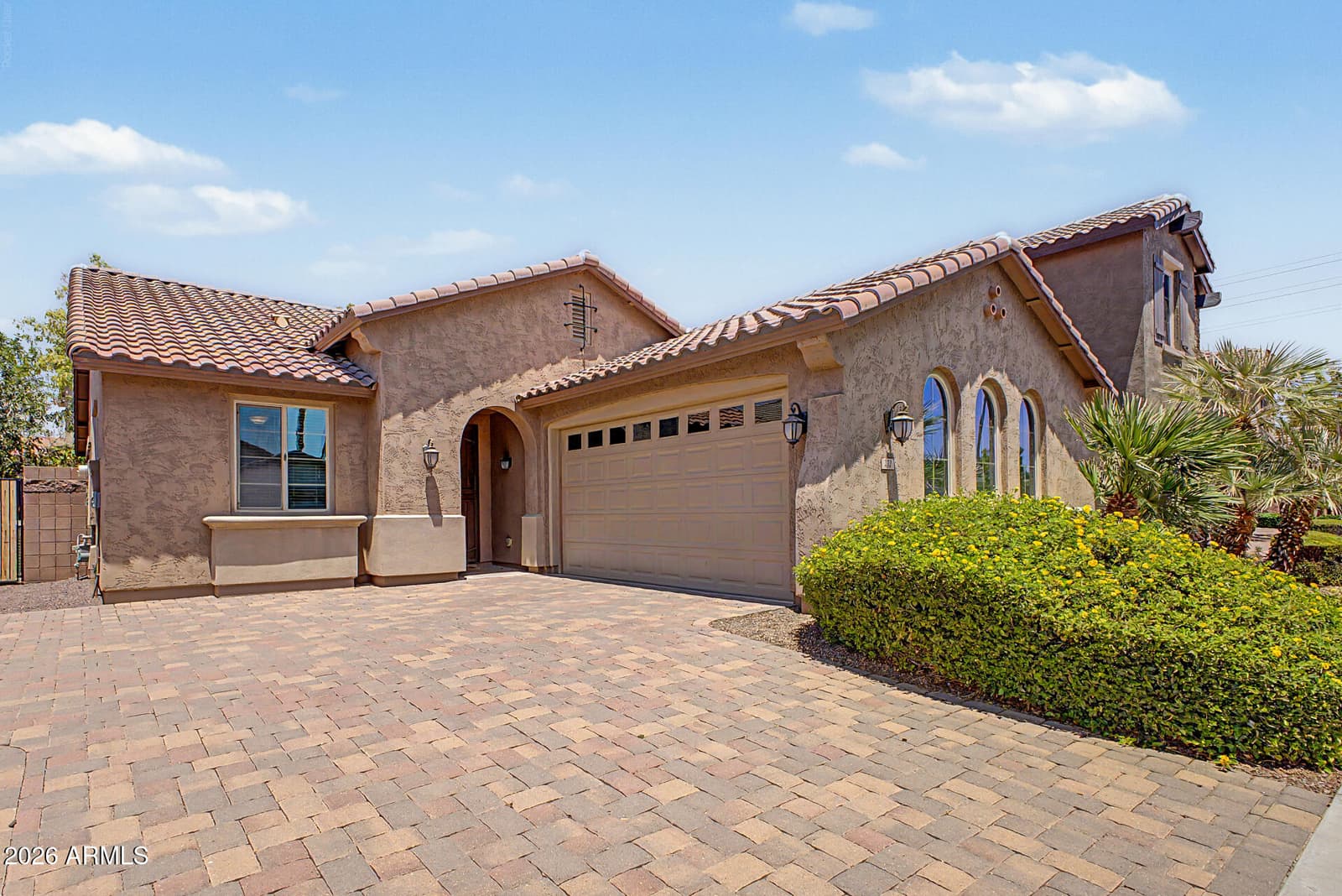 272 E GLACIER Drive, Chandler, AZ 85249 — photo 2 of 31