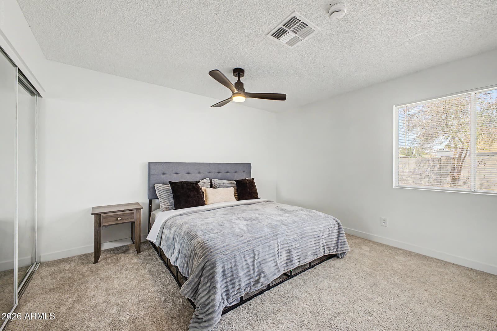 7202 W SHANGRI LA Road, Peoria, AZ 85345 — photo 10 of 23