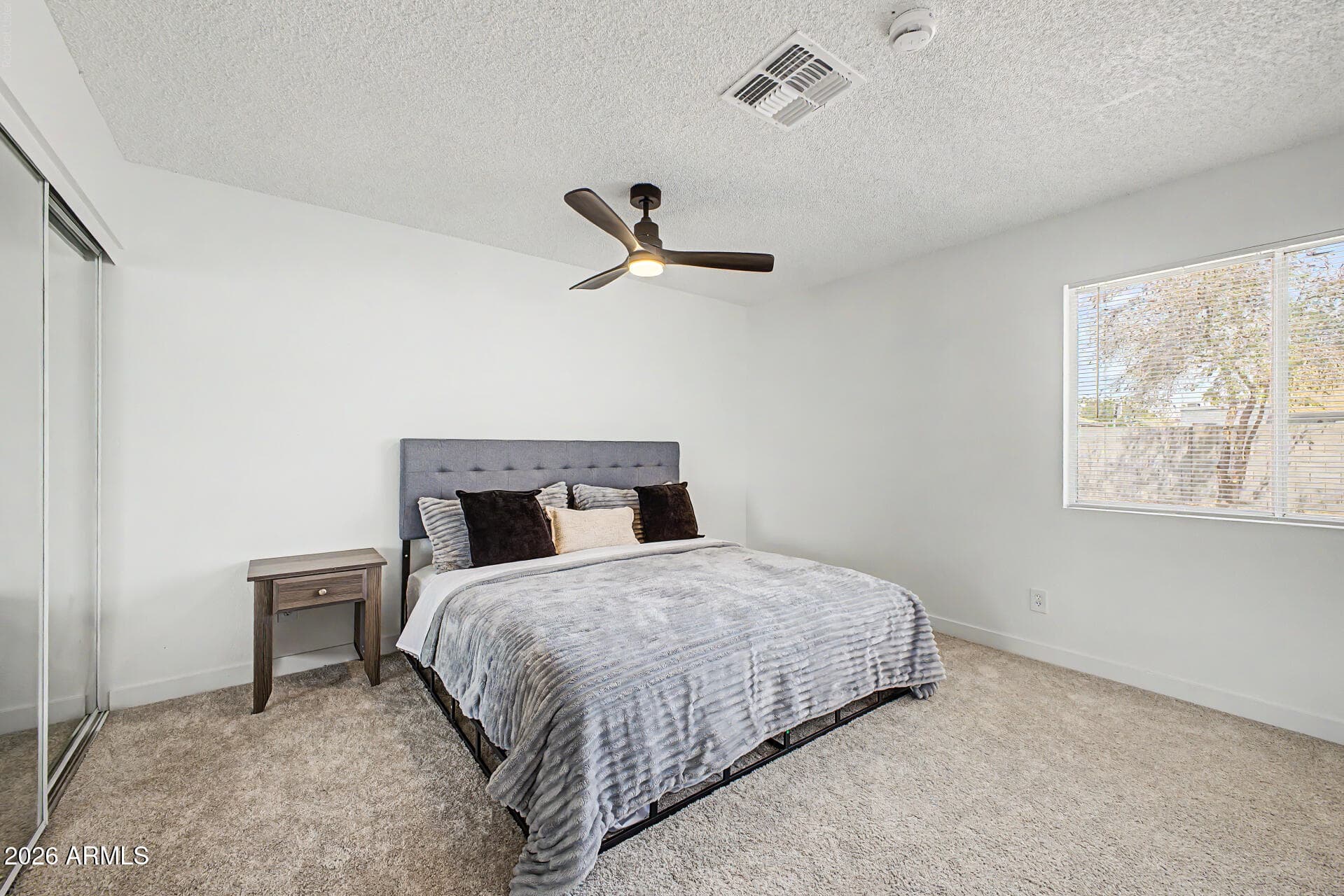 7202 W SHANGRI LA Road, Peoria, AZ 85345 — photo 10 of 23