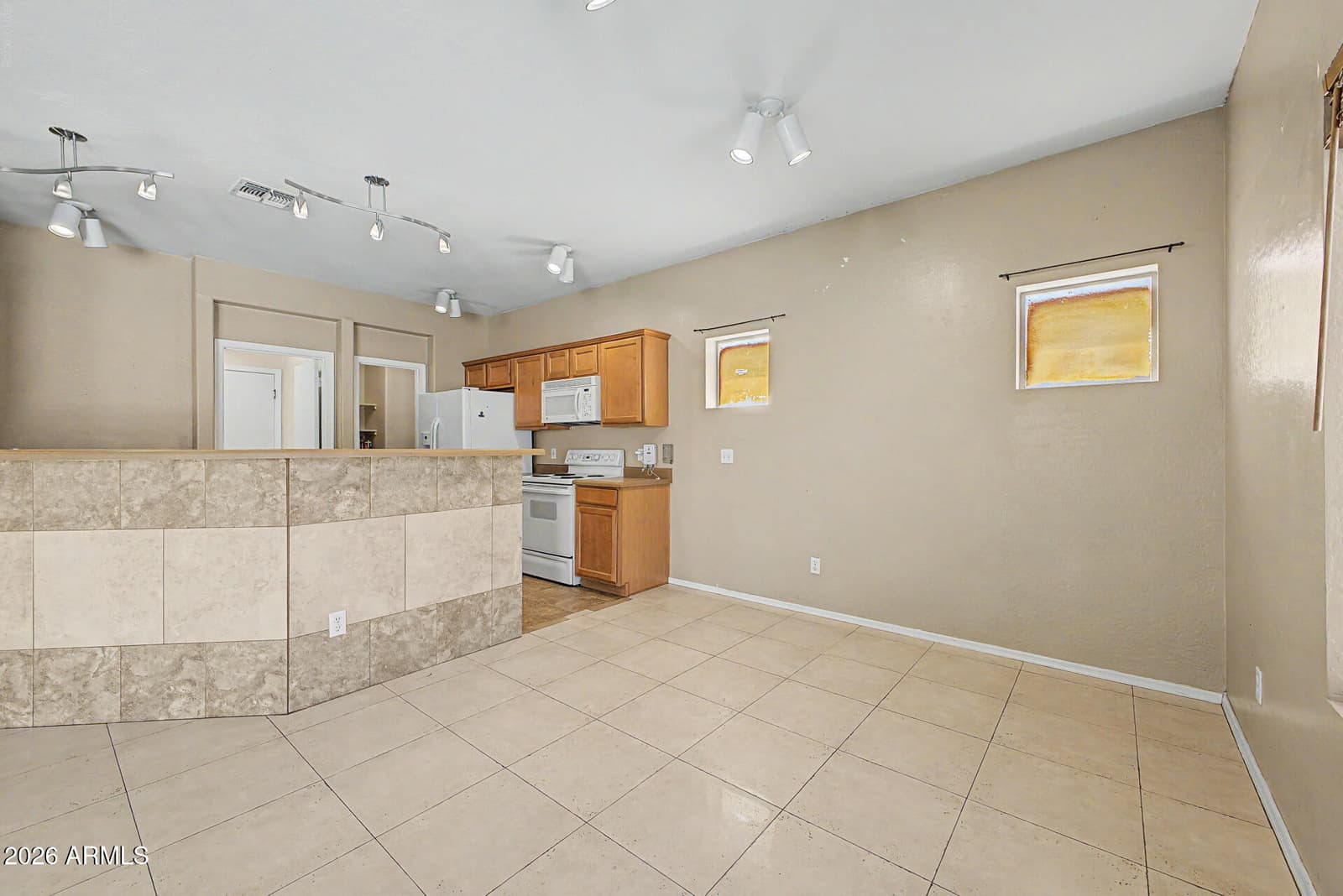 2986 E SILVERBELL Road, San Tan Valley, AZ 85143 — photo 8 of 43
