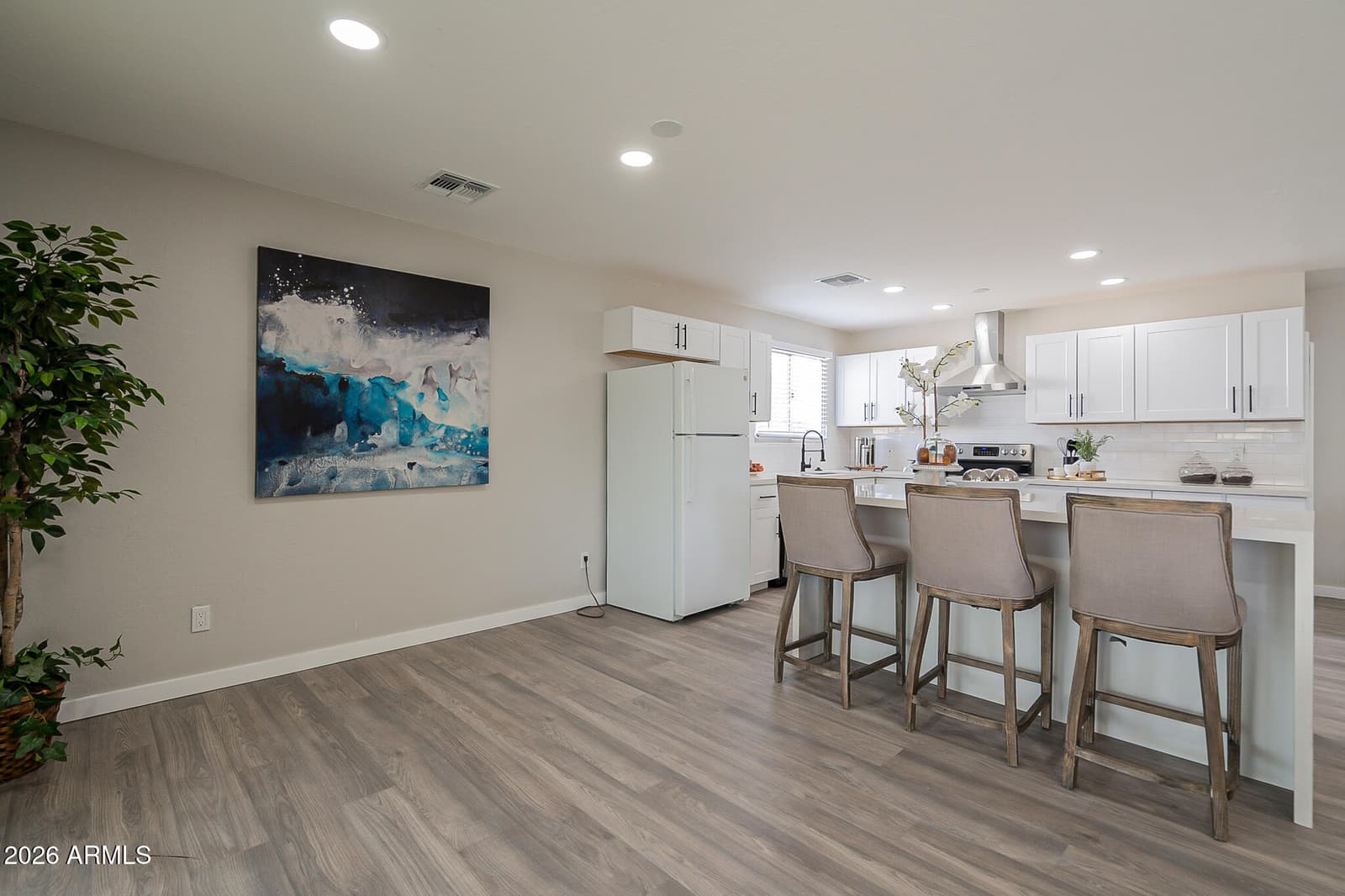 3232 E EMILE ZOLA Avenue, Phoenix, AZ 85032 — photo 9 of 39
