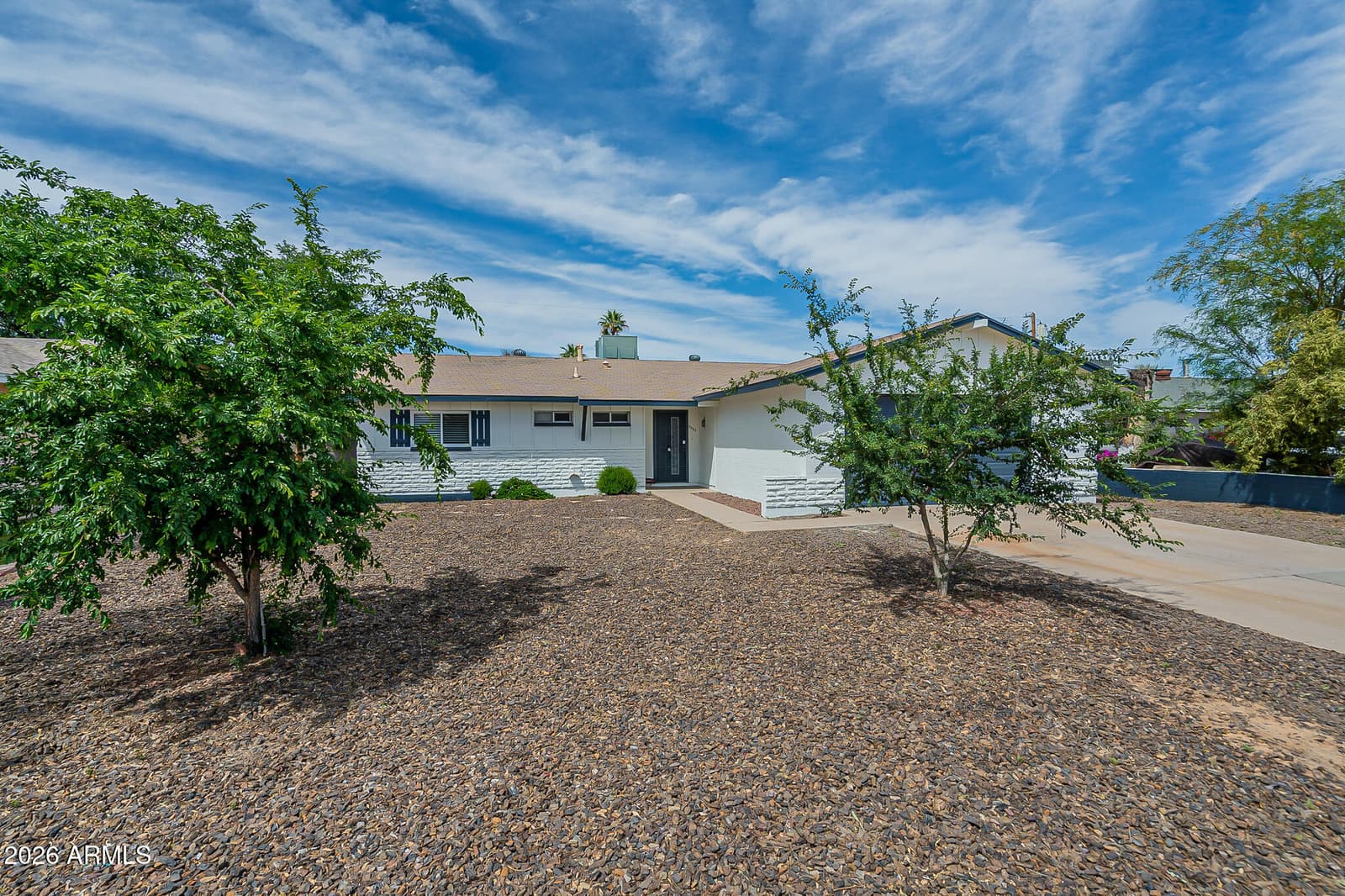 3232 E EMILE ZOLA Avenue, Phoenix, AZ 85032 — photo 4 of 39