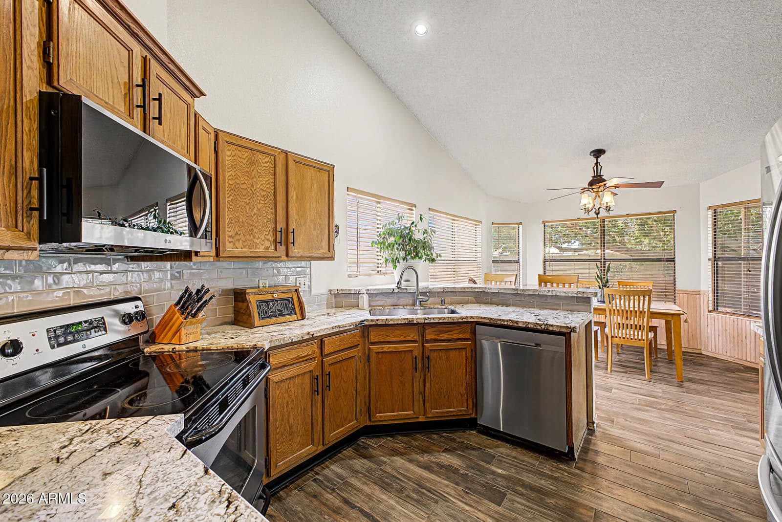 3053 E LOCKWOOD Street, Mesa, AZ 85213 — photo 5 of 31