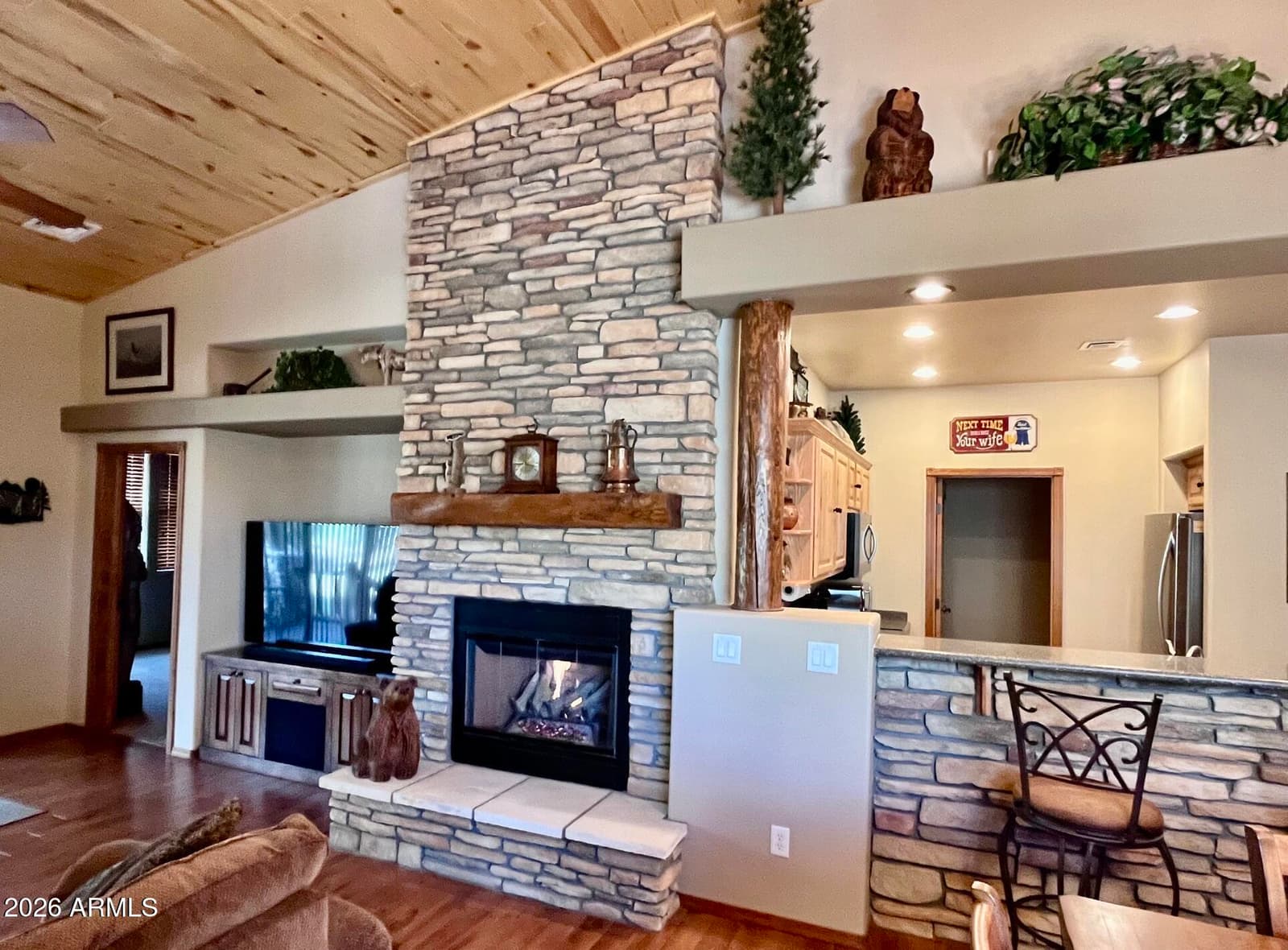 2821 W VILLA Loop, Show Low, AZ 85901 — photo 6 of 28