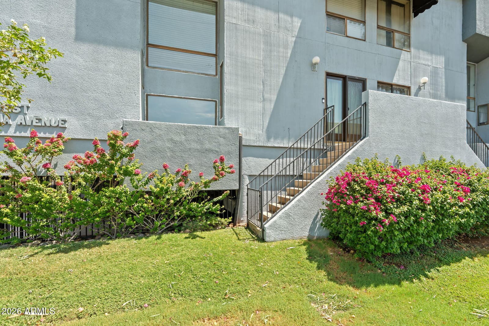 2 W GEORGIA Avenue 9, Phoenix, AZ 85013 — photo 4 of 35