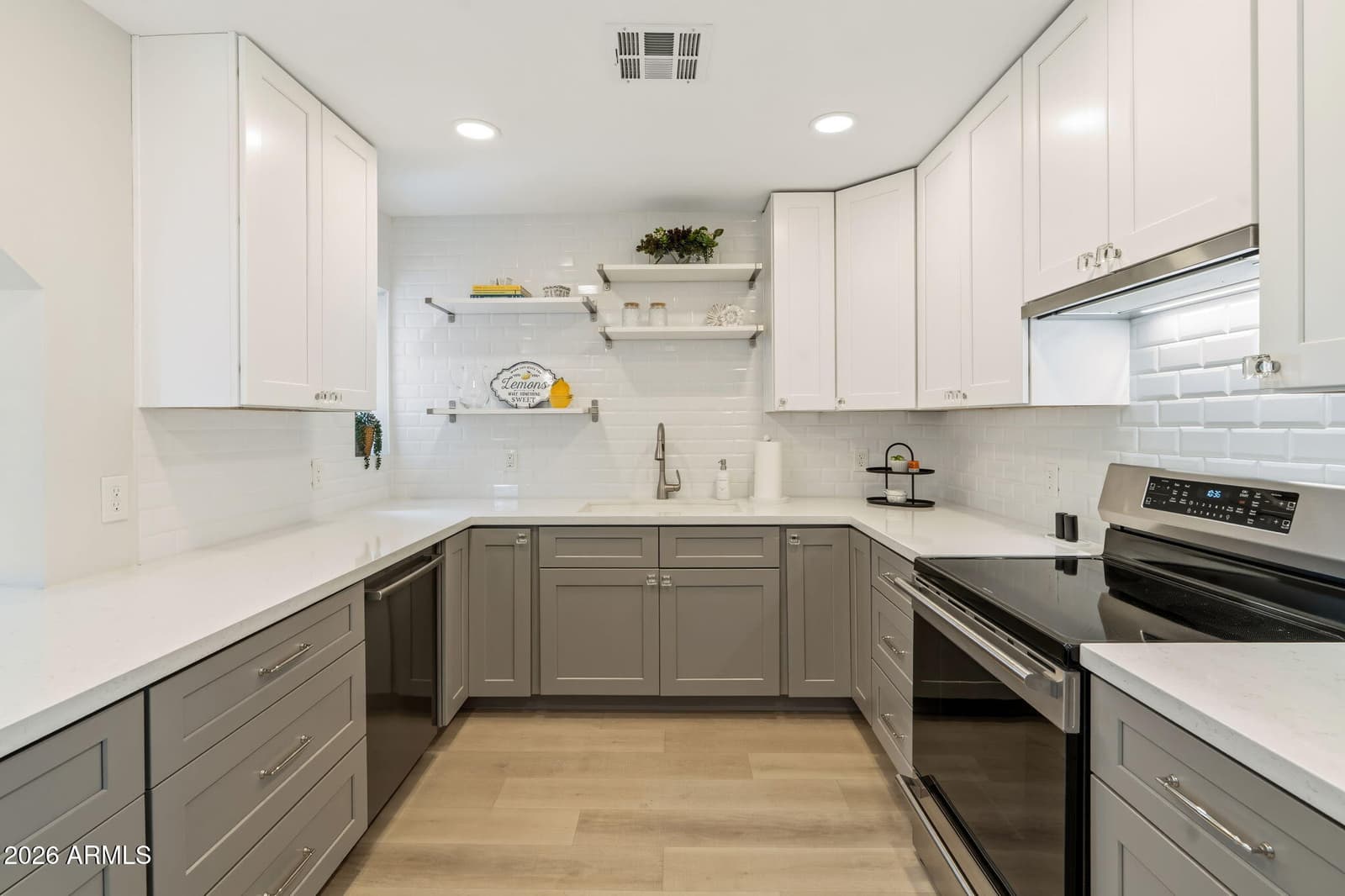 2 W GEORGIA Avenue 9, Phoenix, AZ 85013 — photo 15 of 35