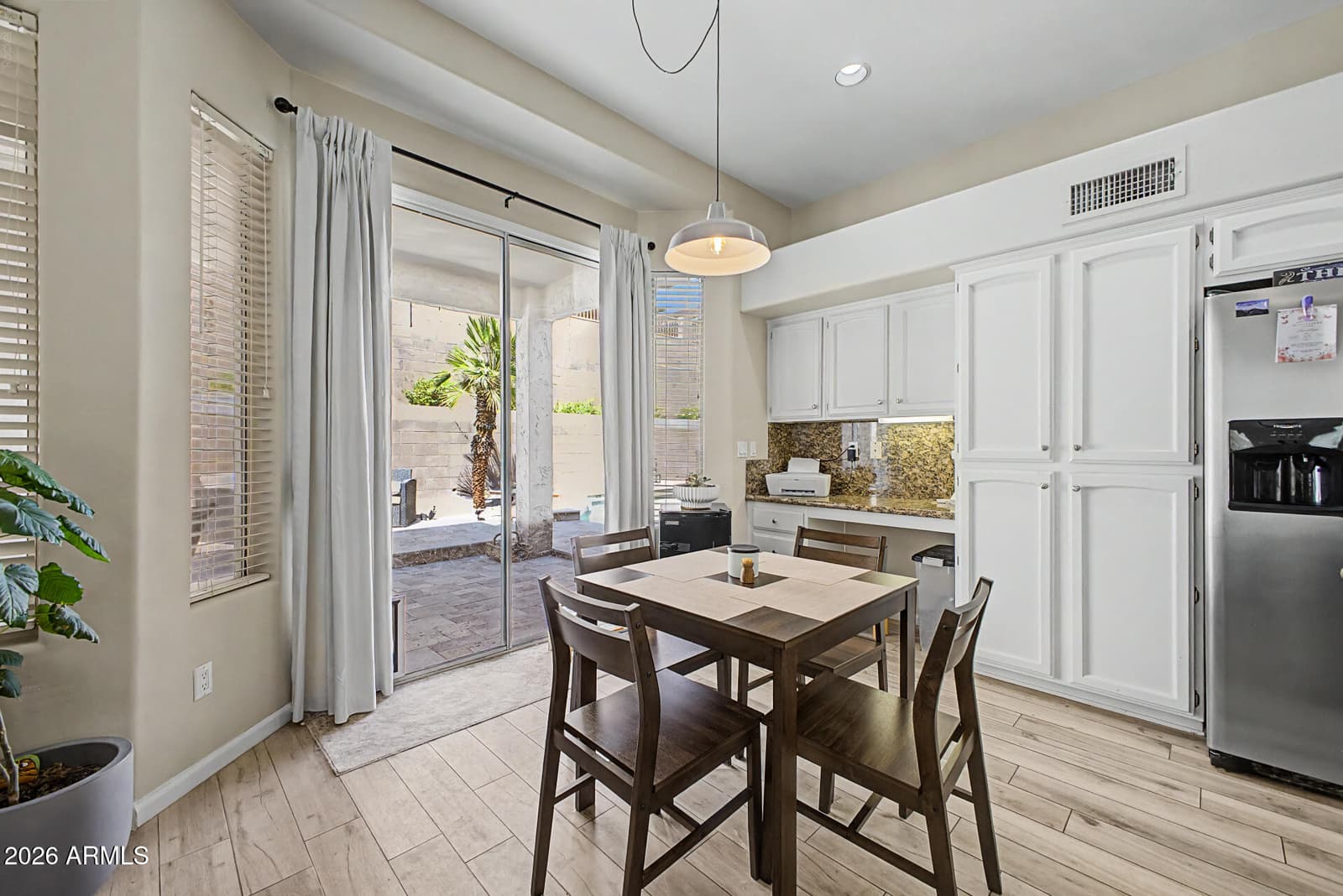 6528 W VIA MONTOYA Drive, Glendale, AZ 85310 — photo 10 of 42