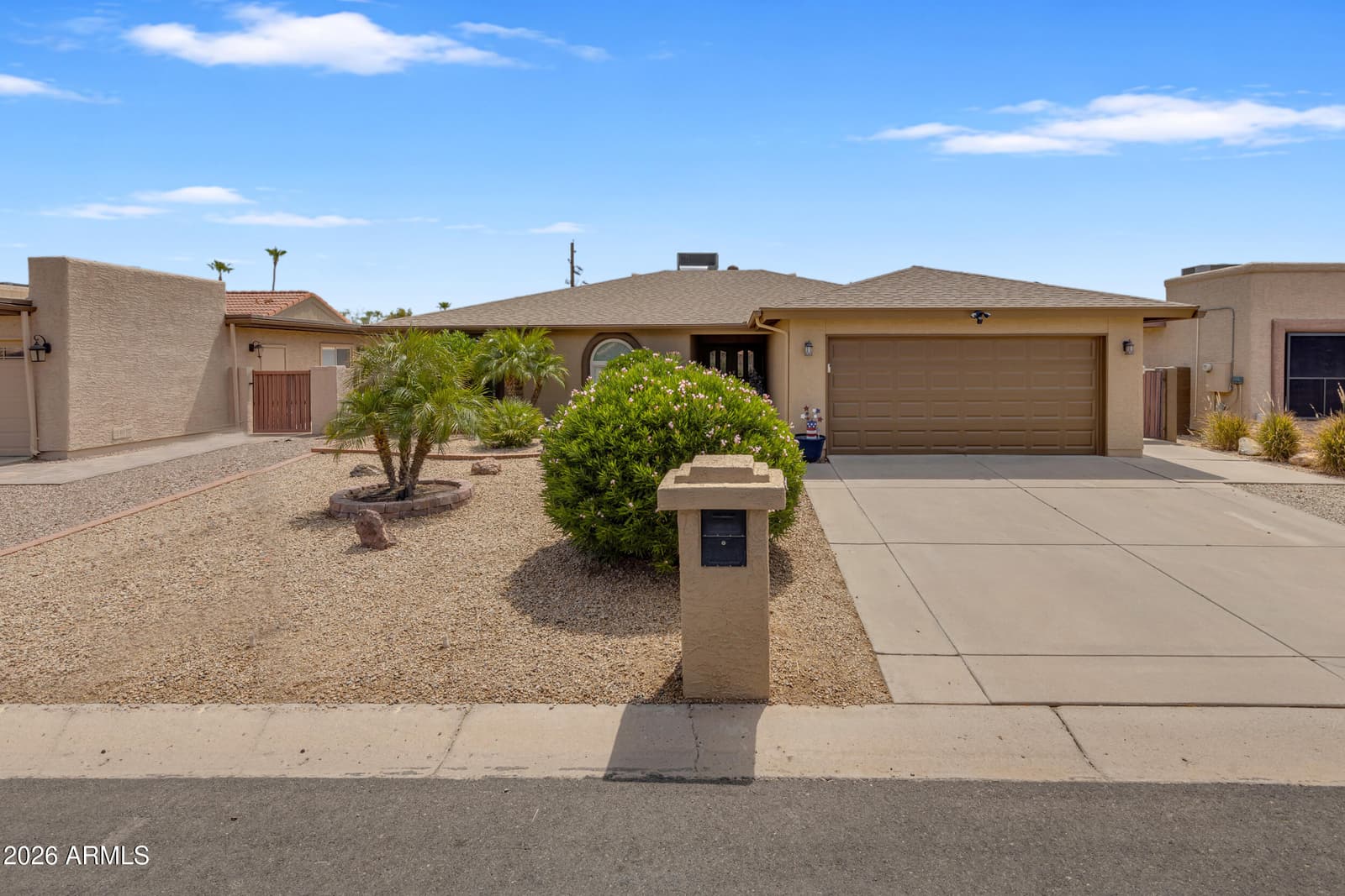 26433 S SADDLETREE Drive, Sun Lakes, AZ 85248 — photo 10 of 72