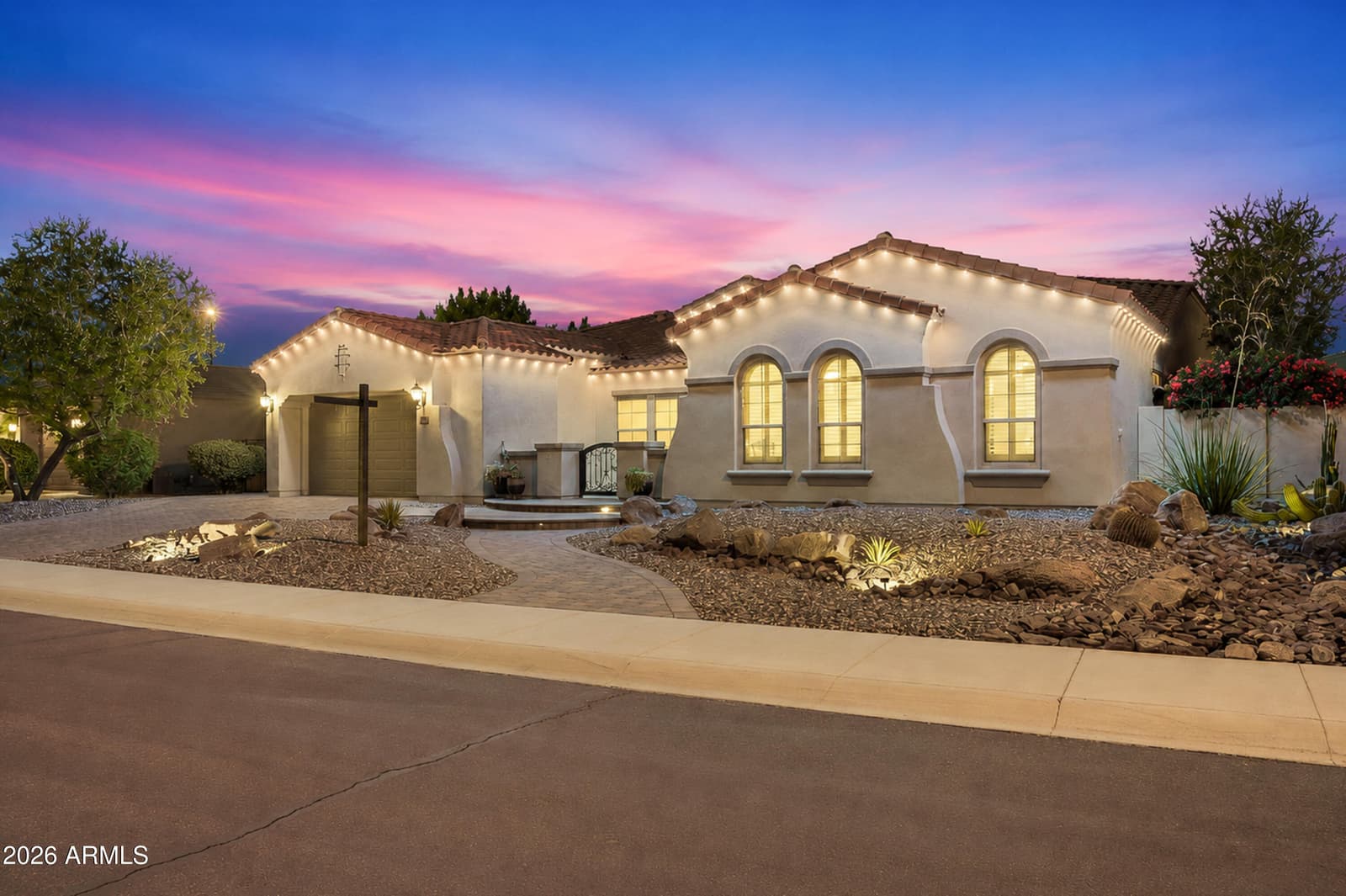 5097 S PONDEROSA Drive, Gilbert, AZ 85298 — photo 9 of 122