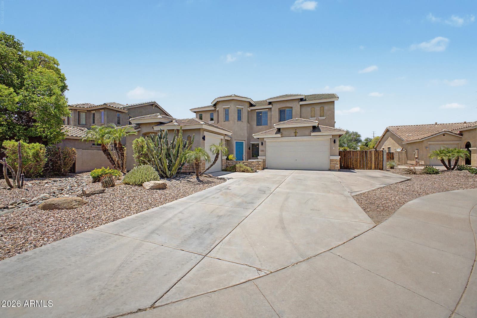 4062 S WAYNE Place, Chandler, AZ 85249 — photo 2 of 40