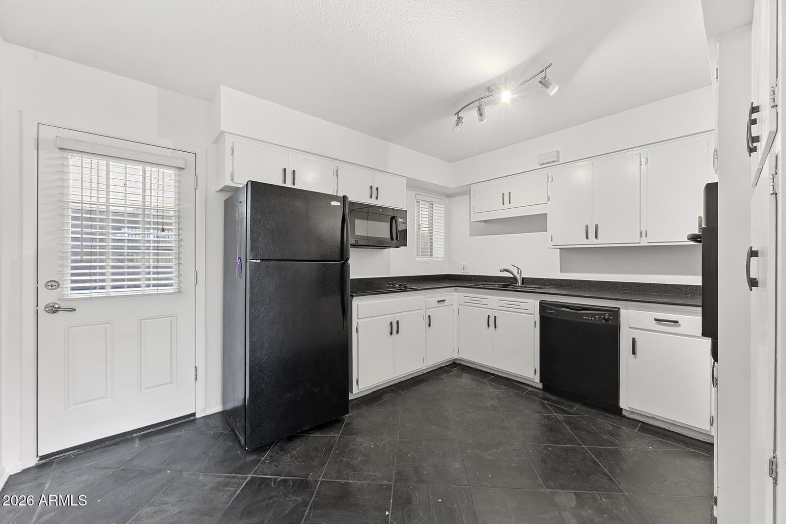 6501 N 17TH Avenue 113, Phoenix, AZ 85015 — photo 19 of 42