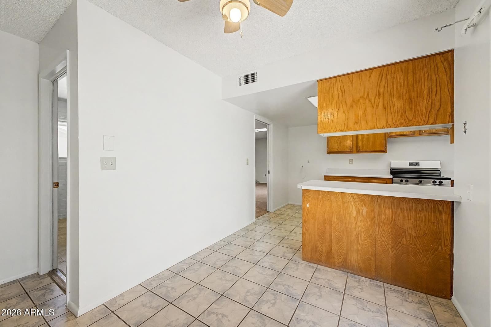 10608 W EL CAPITAN Circle, Sun City, AZ 85351 — photo 13 of 31