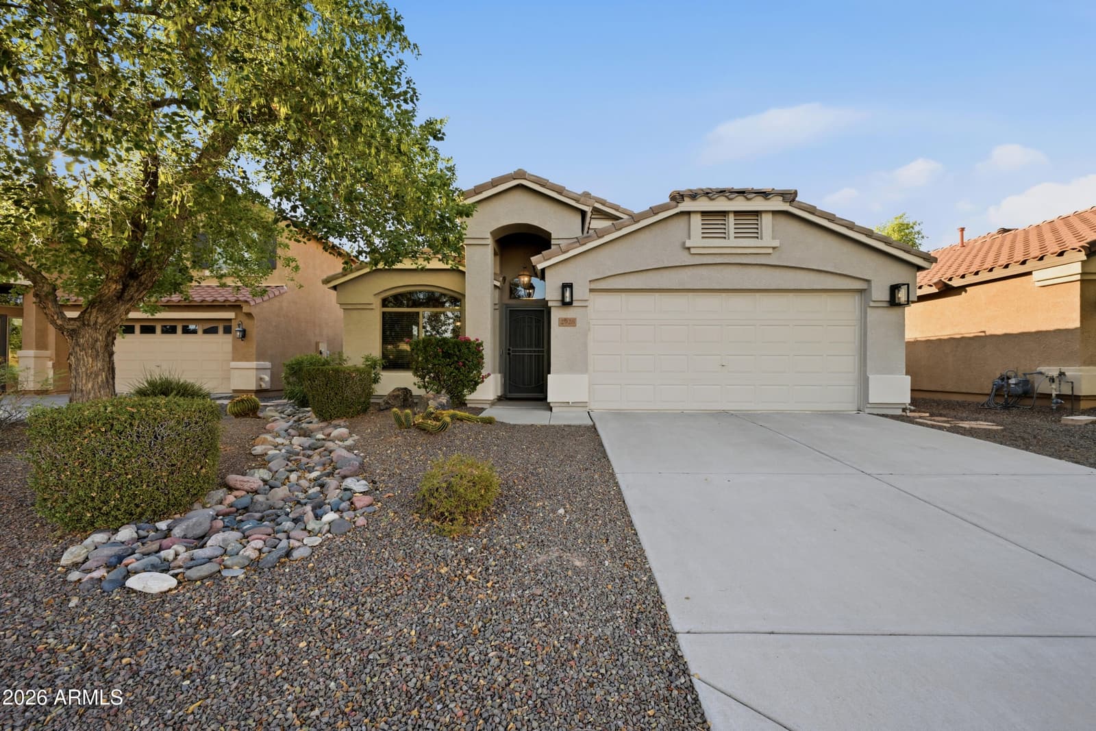 2928 E SHADY SPRING Trail, Phoenix, AZ 85024 — photo 2 of 43