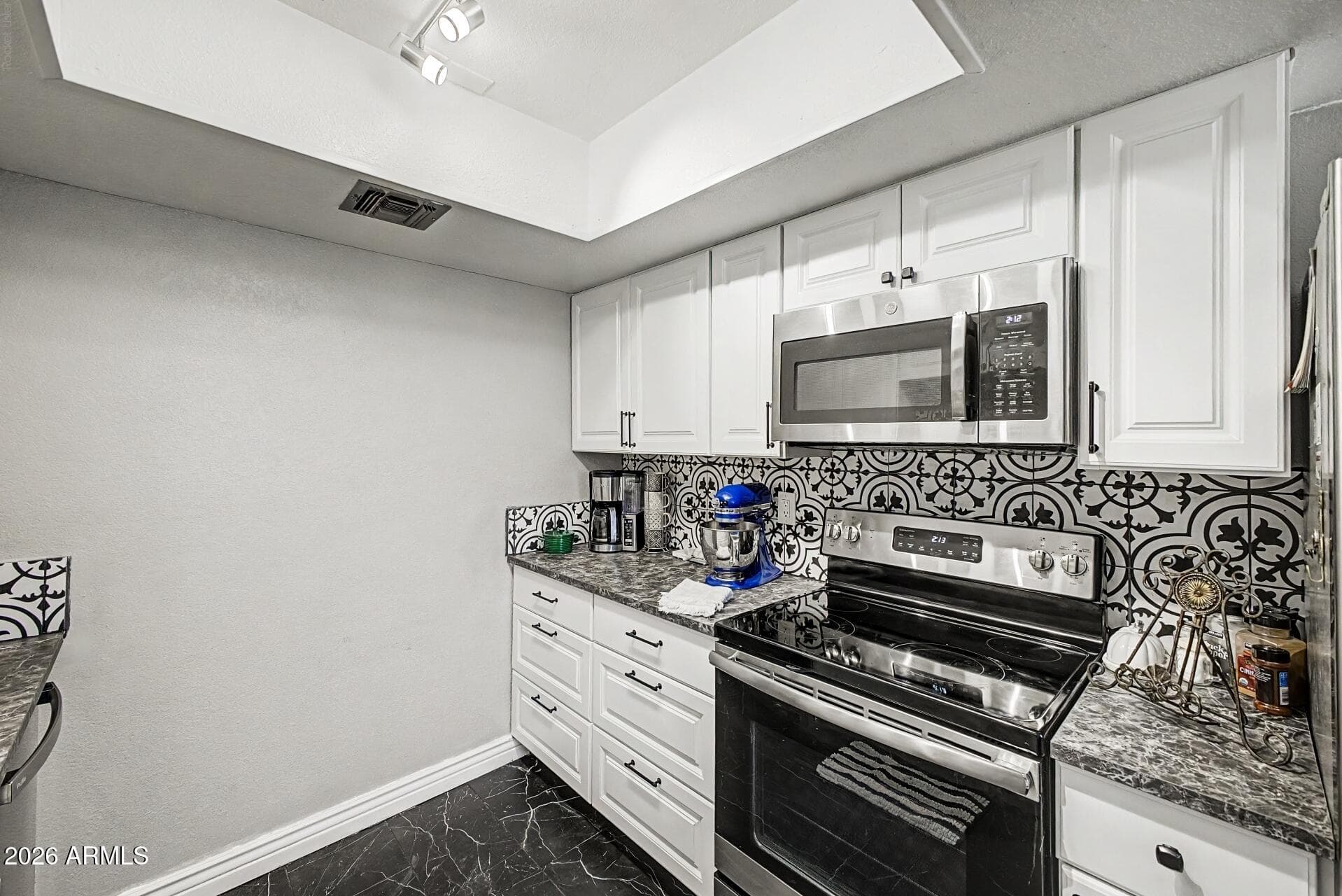 10120 N 96TH Drive B, Peoria, AZ 85345 — photo 9 of 19