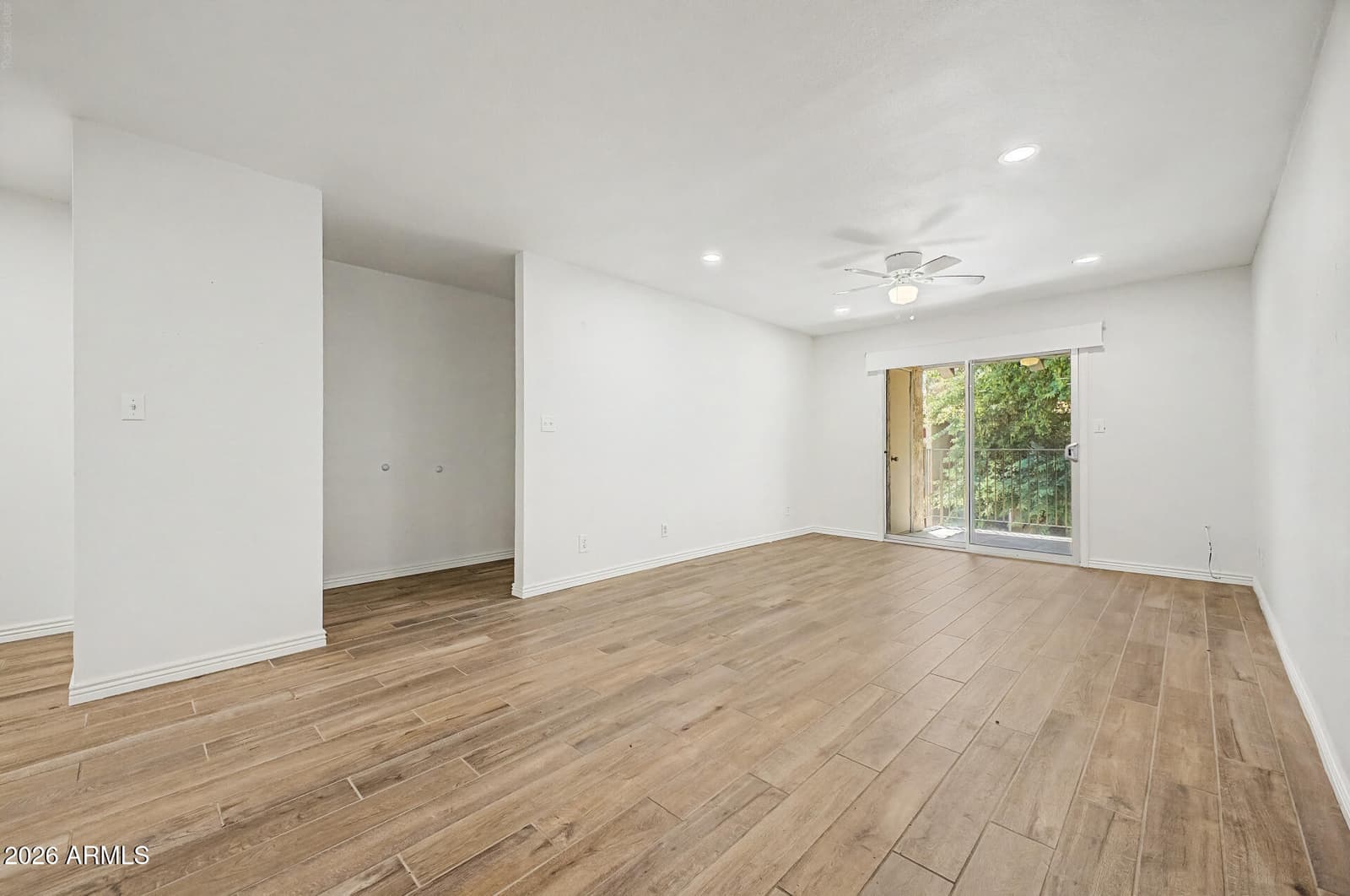 5525 E THOMAS Road M23, Phoenix, AZ 85018 — photo 5 of 26