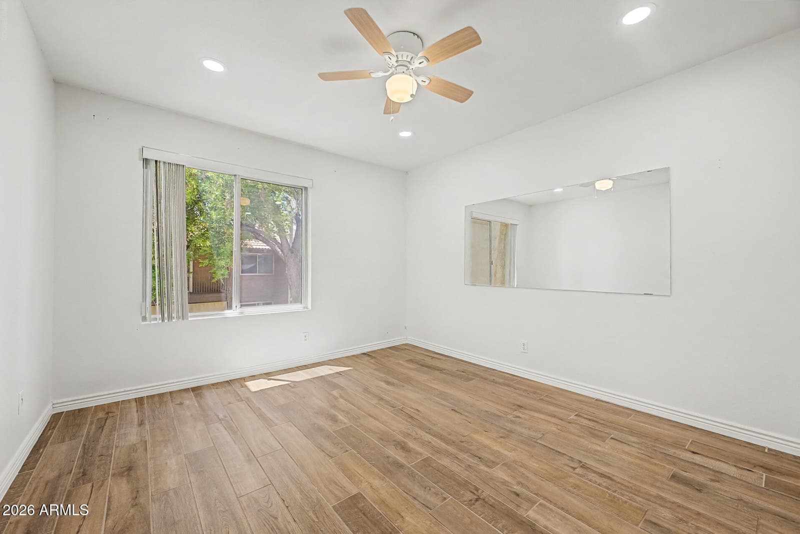 5525 E THOMAS Road M23, Phoenix, AZ 85018 — photo 14 of 26