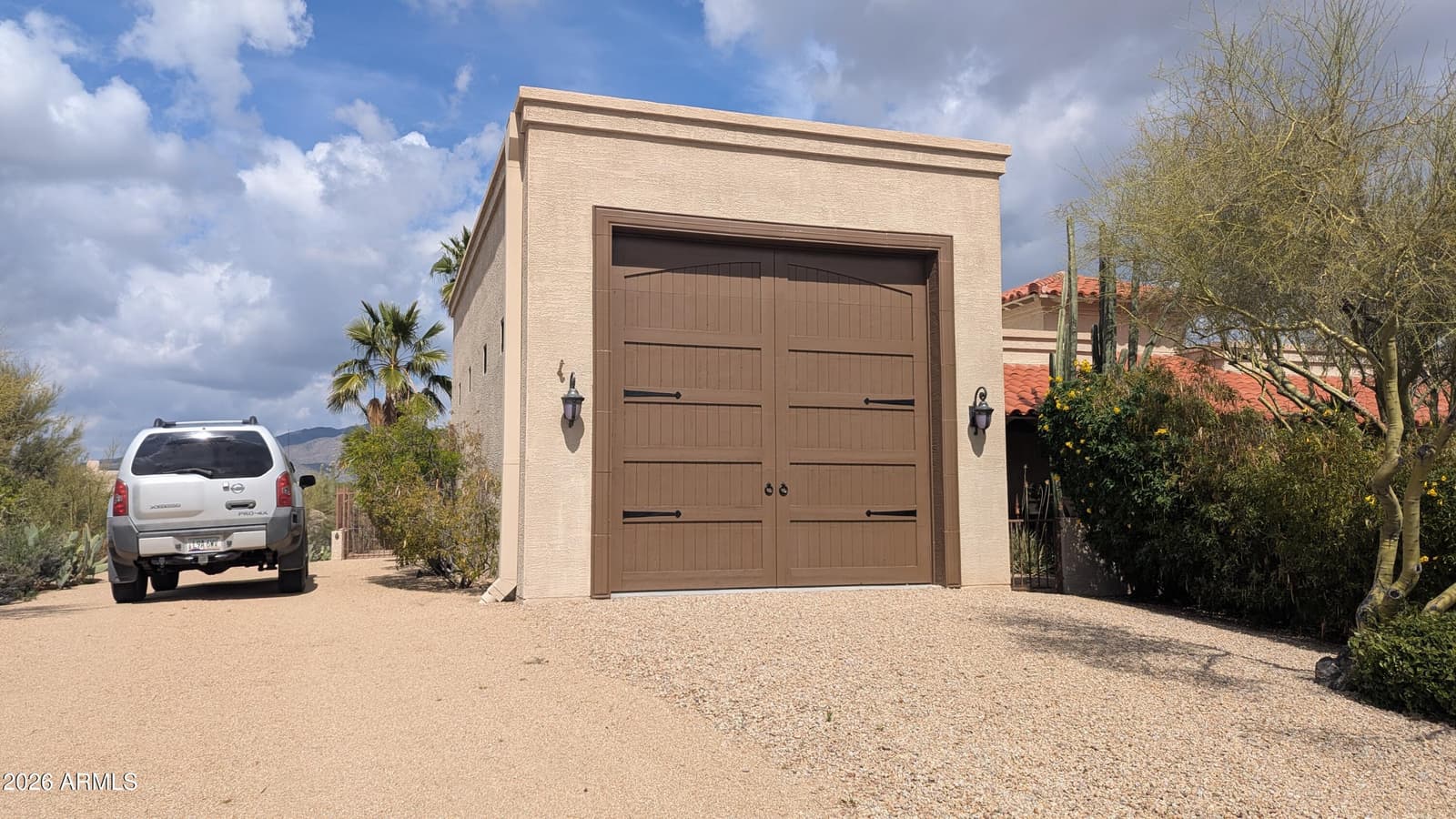 8944 E LAZYWOOD Place, Carefree, AZ 85377 — photo 3 of 85