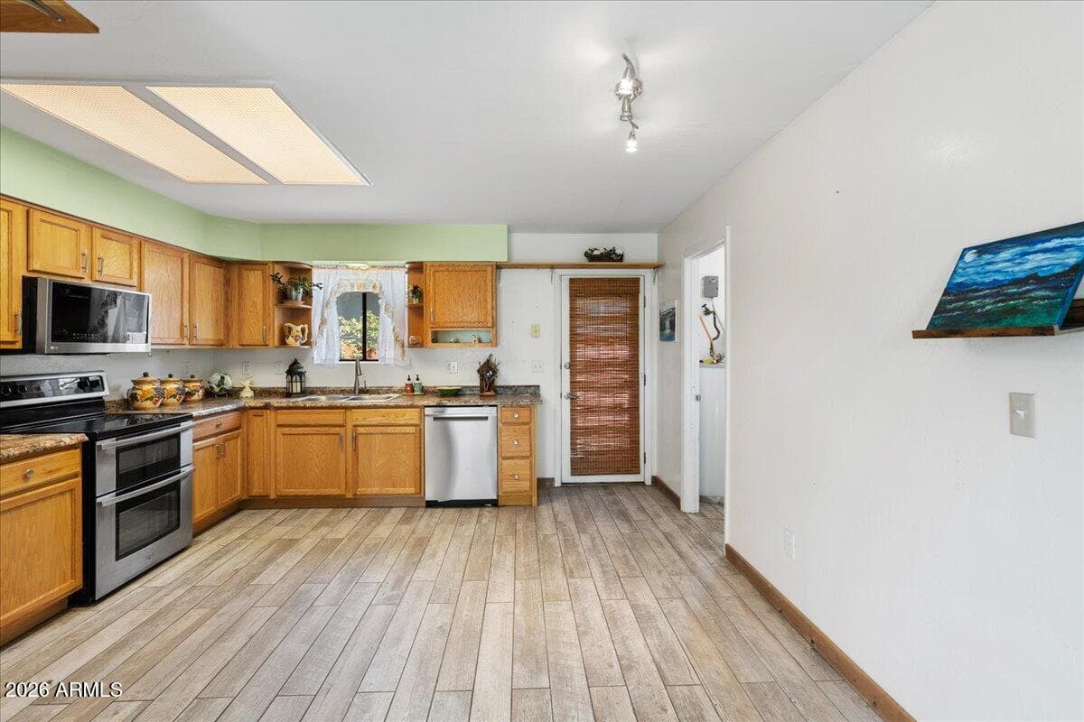 429 GAIL GARDNER Way, Prescott, AZ 86305 — photo 13 of 28