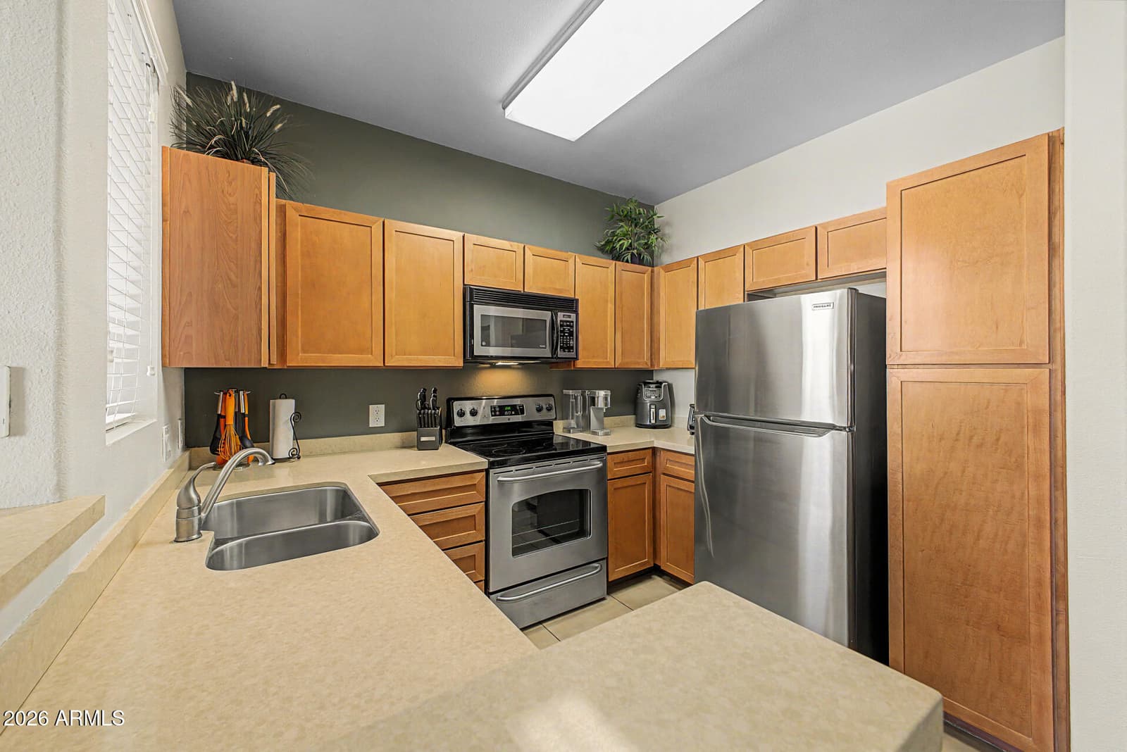 1100 N PRIEST Drive 1135, Chandler, AZ 85226 — photo 17 of 39