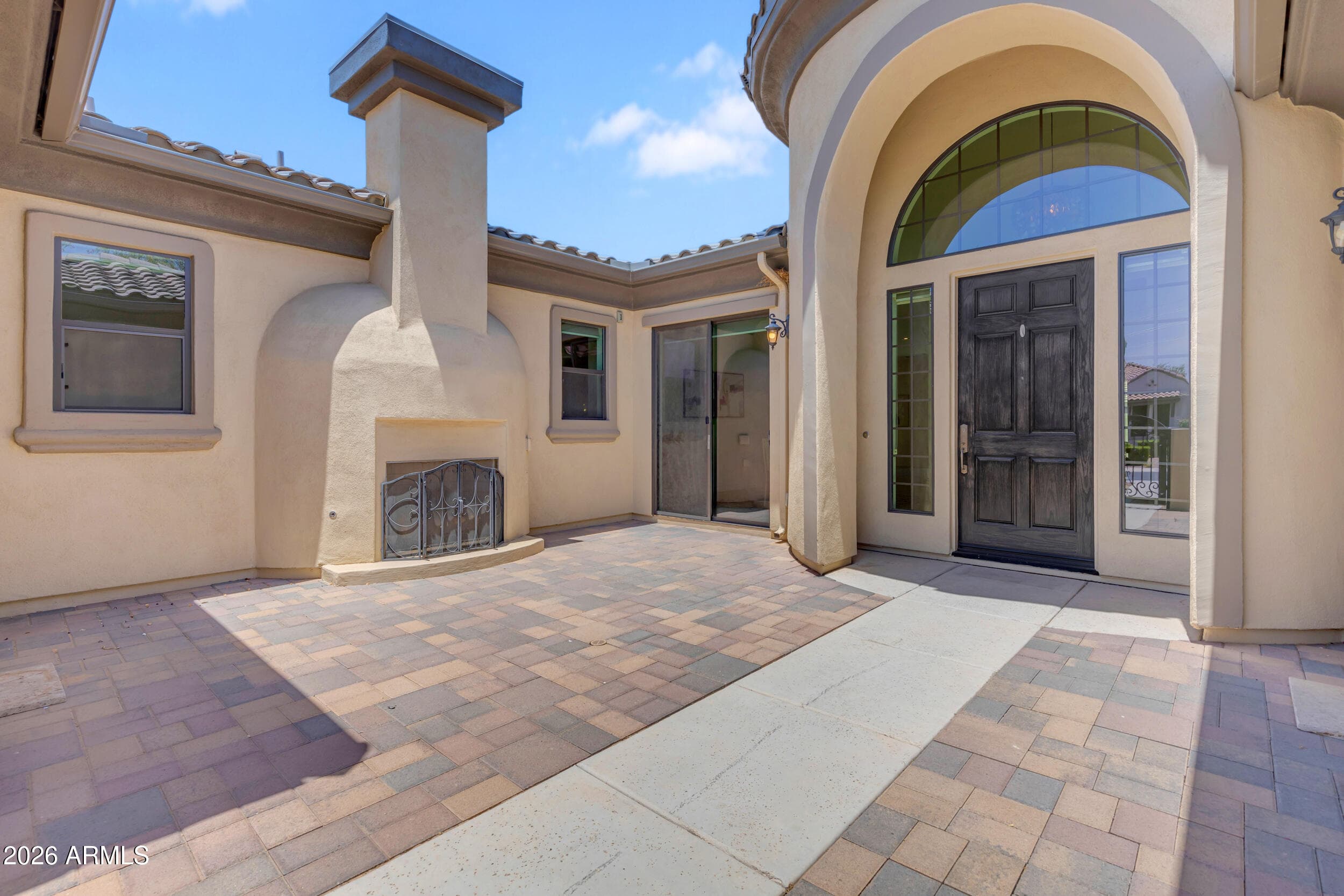 2538 E RAVENSWOOD Drive, Gilbert, AZ 85298 — photo 6 of 76