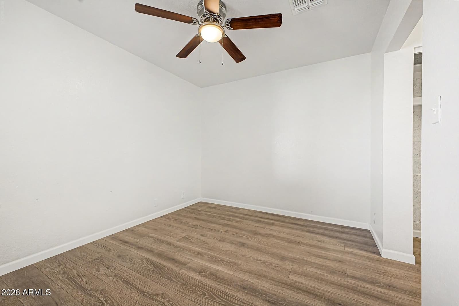 317 W HONONEGH Drive 3, Phoenix, AZ 85027 — photo 23 of 31