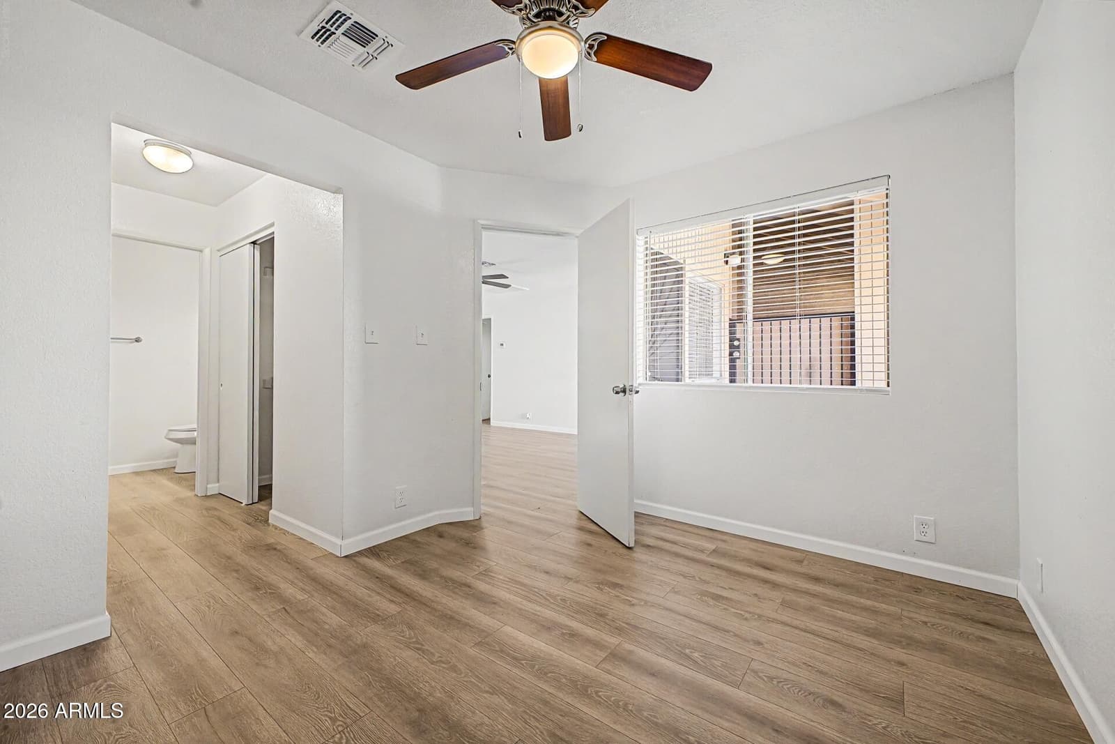 317 W HONONEGH Drive 3, Phoenix, AZ 85027 — photo 24 of 31