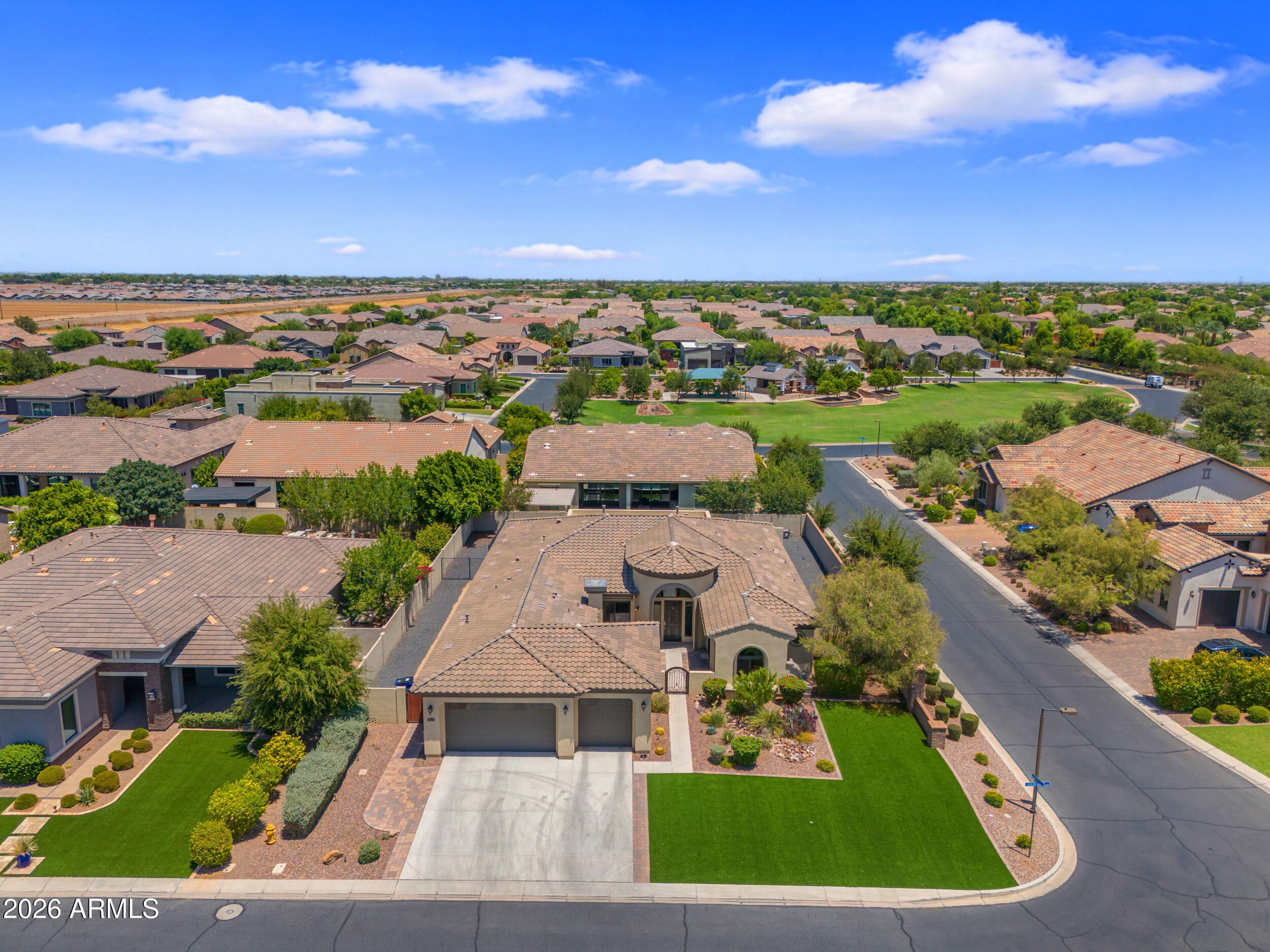 2538 E RAVENSWOOD Drive, Gilbert, AZ 85298 — photo 74 of 76