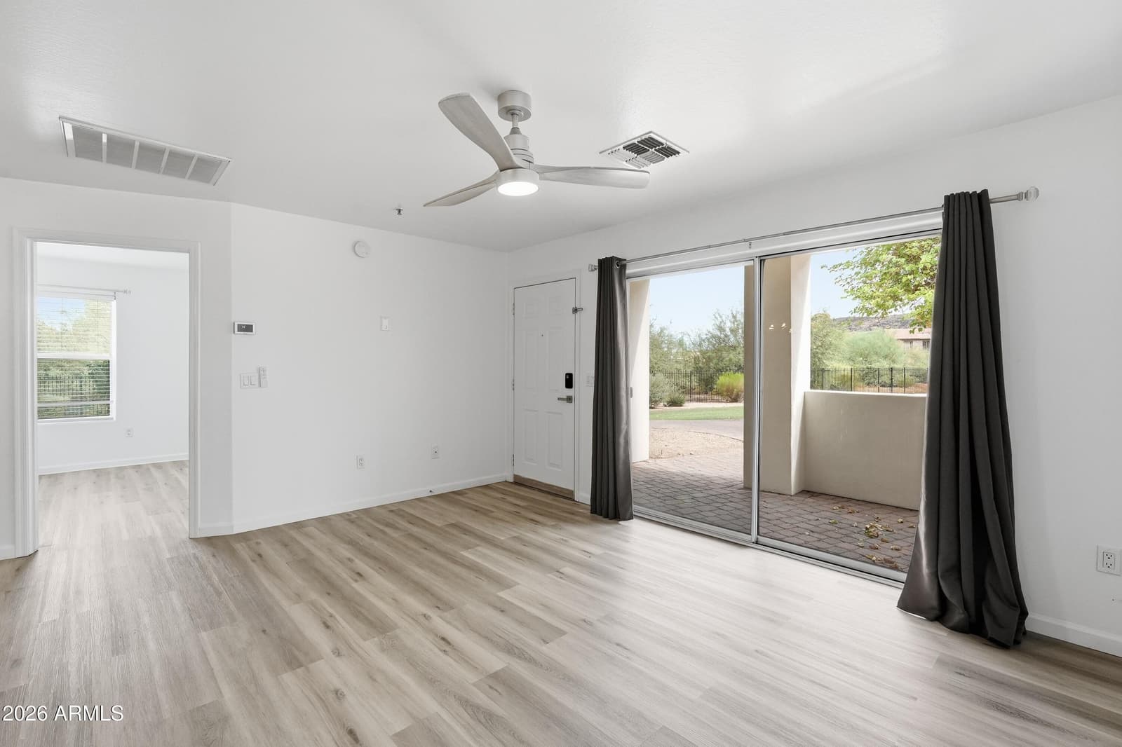 2950 W LOUISE Drive 103, Phoenix, AZ 85027 — photo 14 of 45