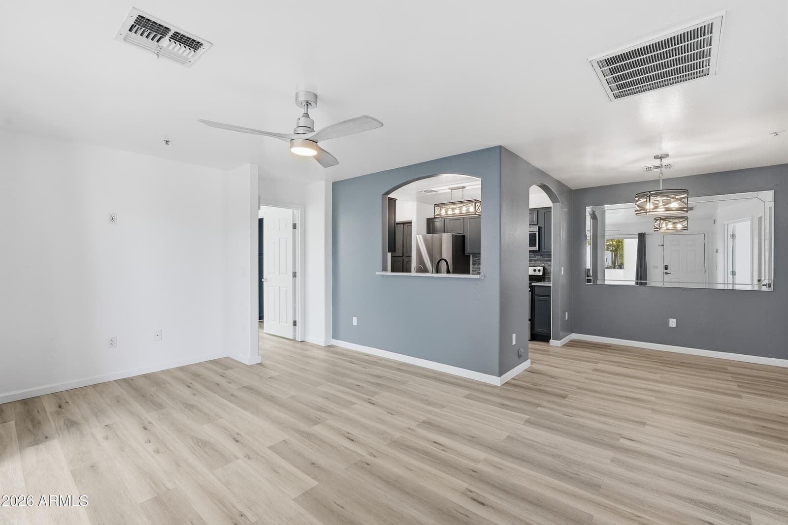 2950 W LOUISE Drive 103, Phoenix, AZ 85027 — photo 15 of 45