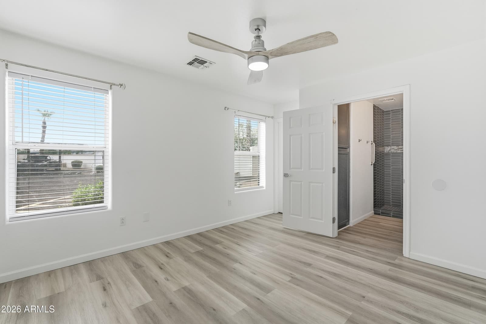 2950 W LOUISE Drive 103, Phoenix, AZ 85027 — photo 25 of 45