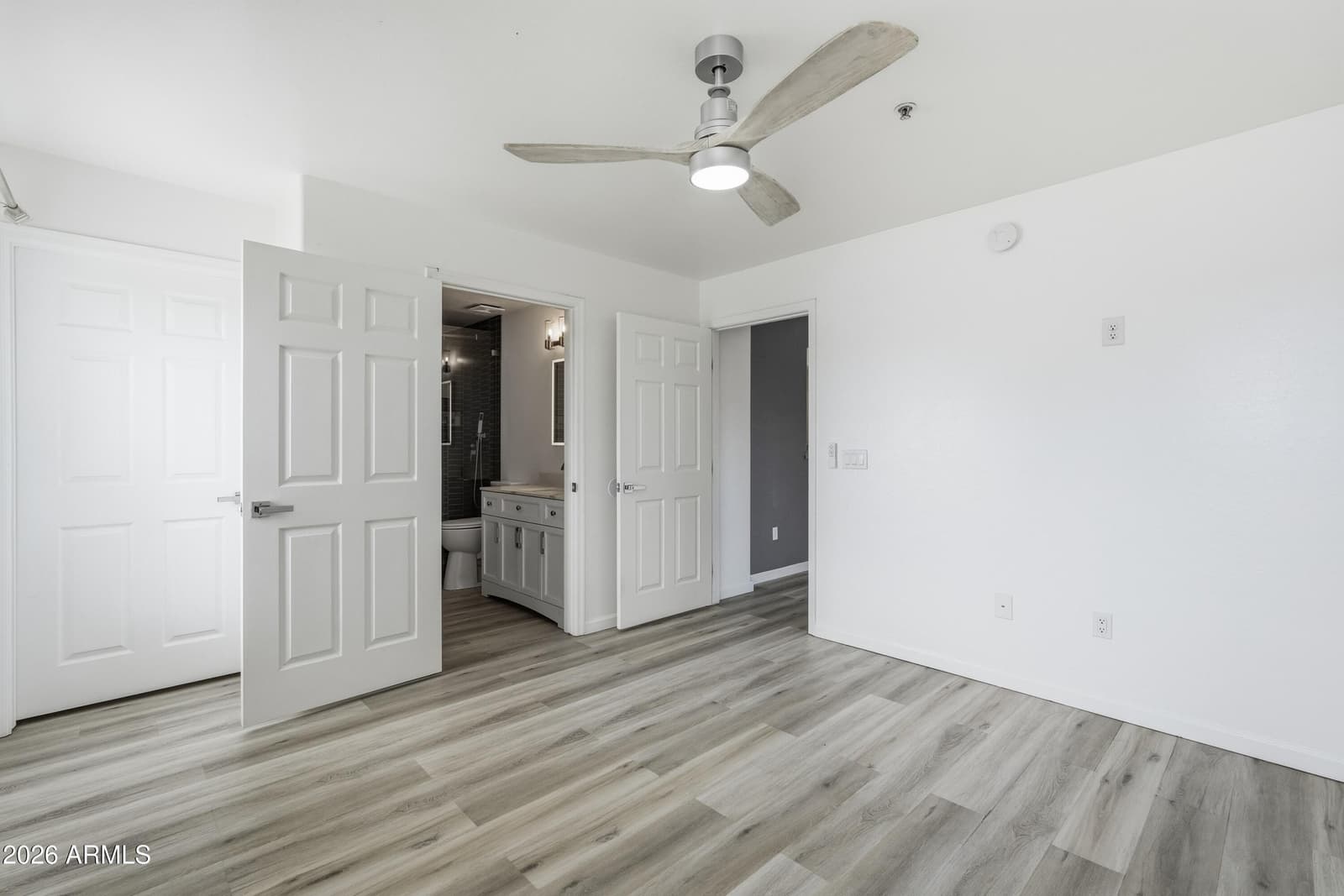 2950 W LOUISE Drive 103, Phoenix, AZ 85027 — photo 26 of 45