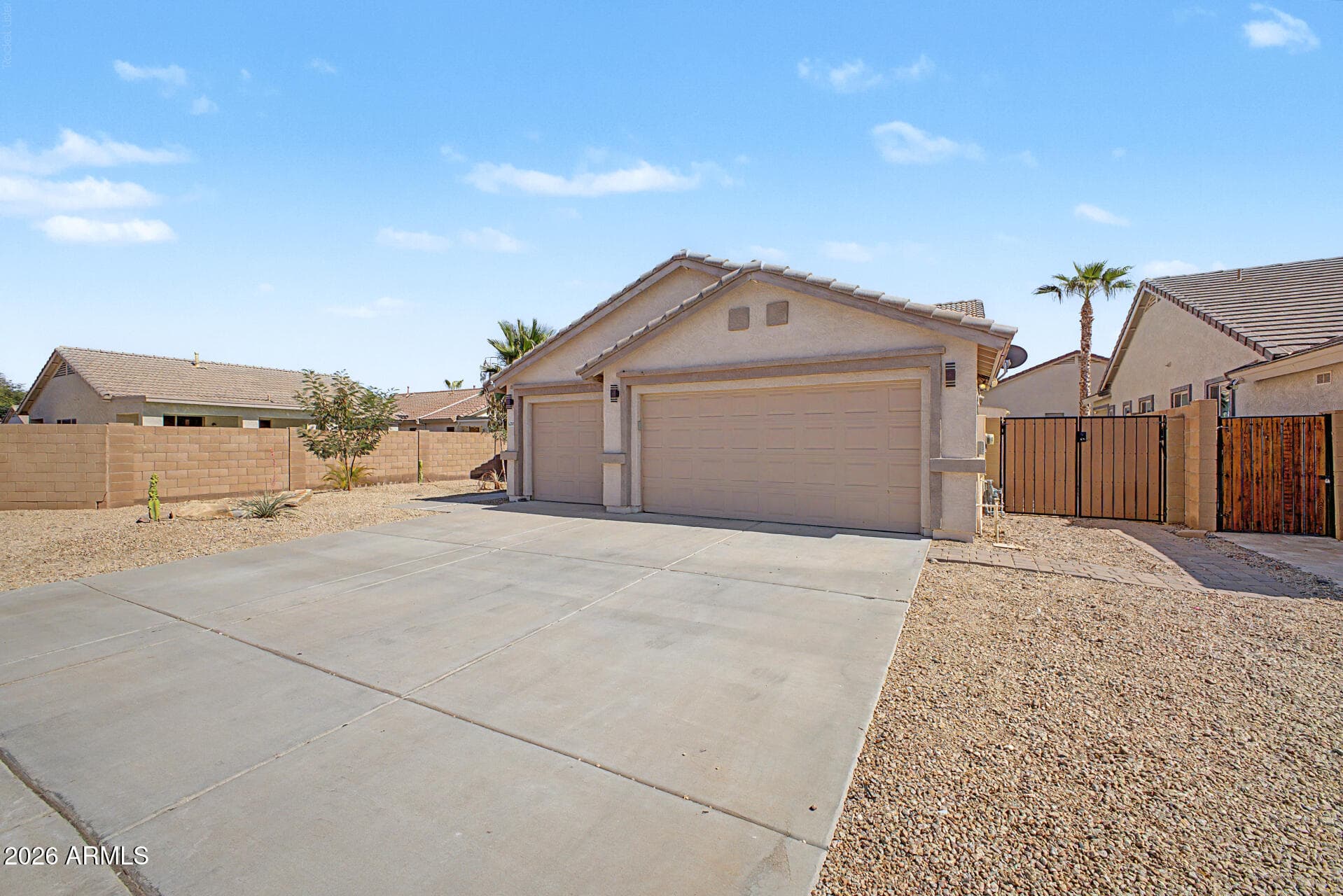 16775 W IPSWITCH Way, Surprise, AZ 85374 — photo 5 of 34
