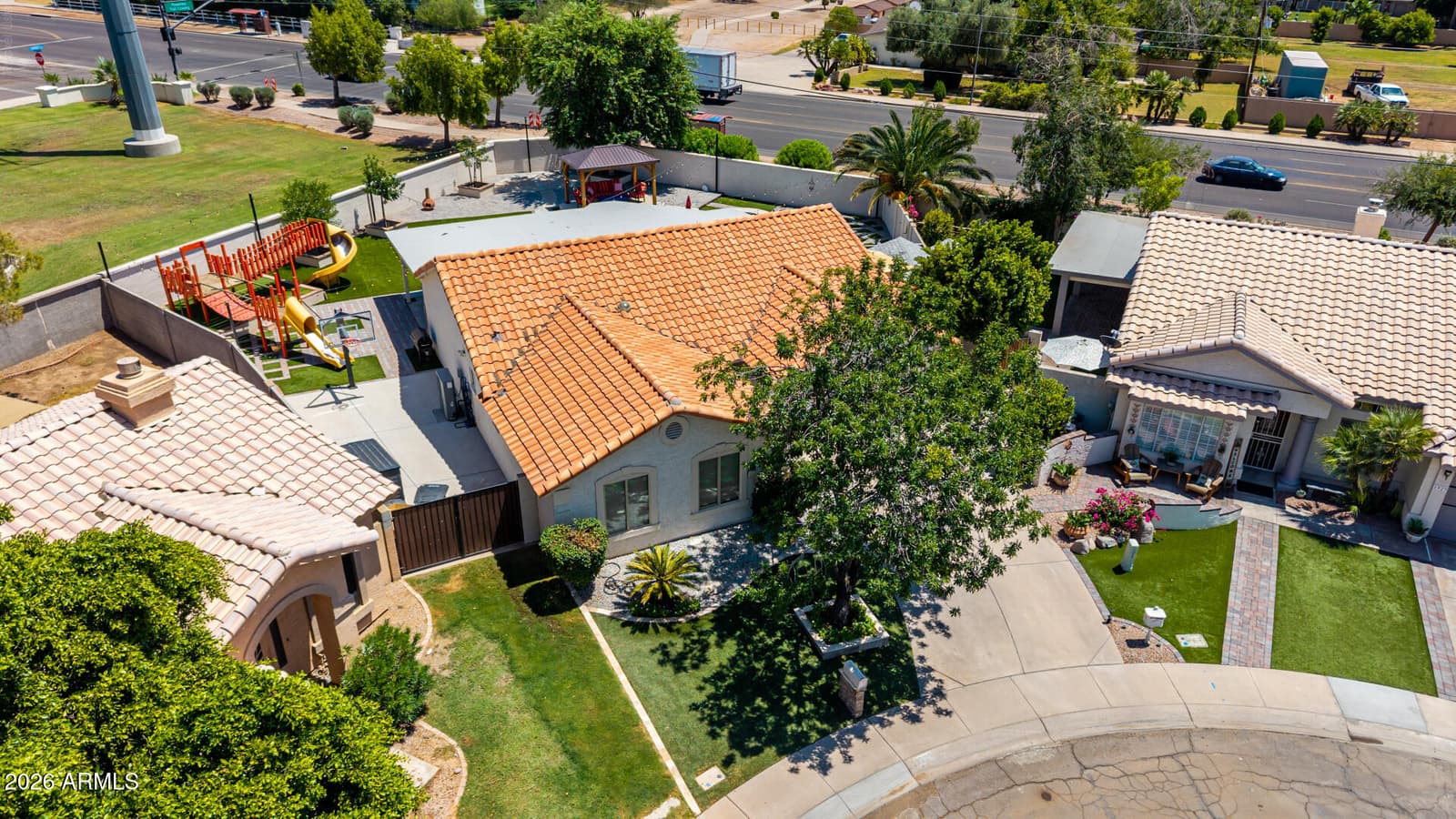 1933 E MARQUETTE Drive, Gilbert, AZ 85234 — photo 5 of 64