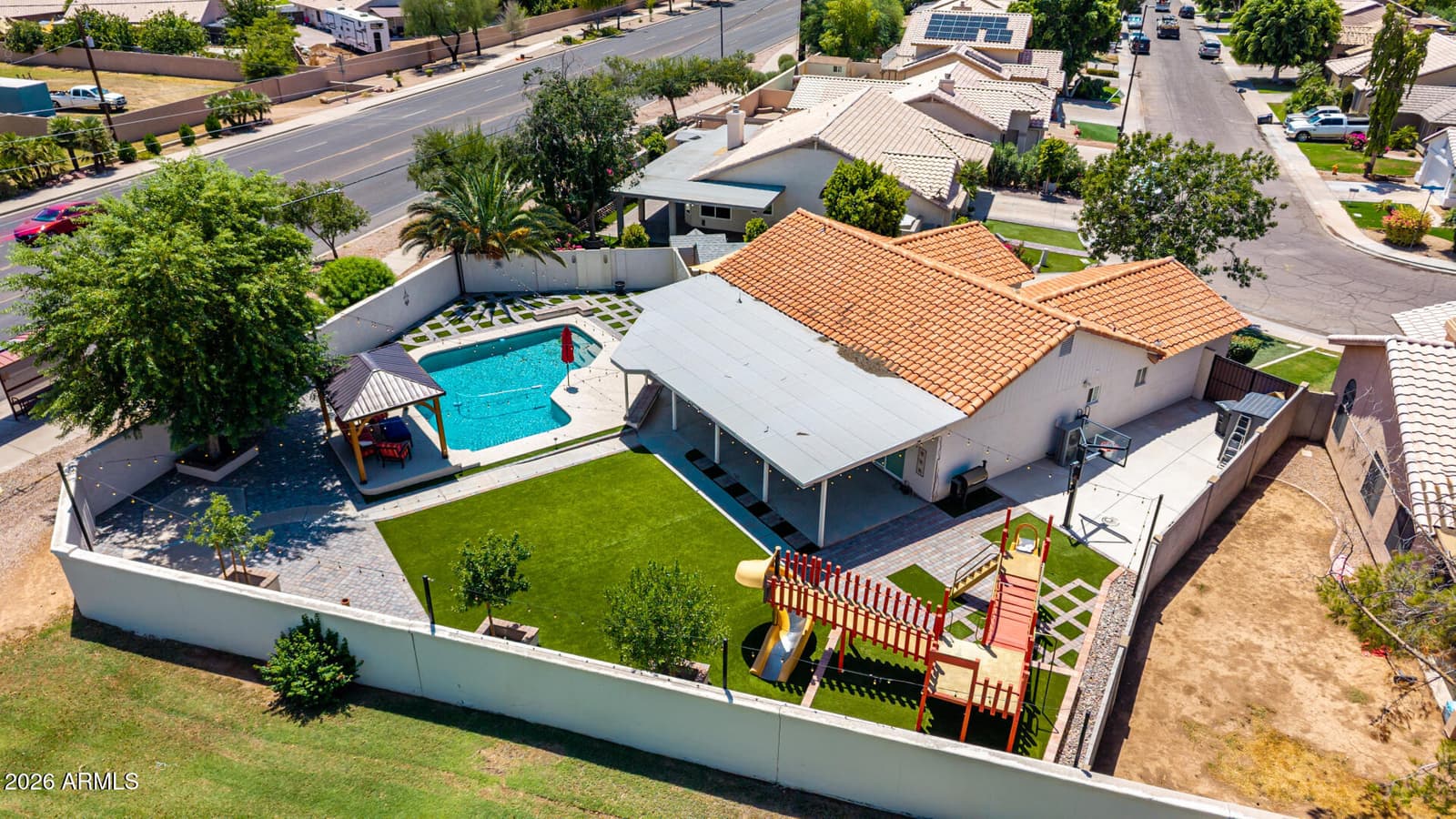 1933 E MARQUETTE Drive, Gilbert, AZ 85234 — photo 3 of 64