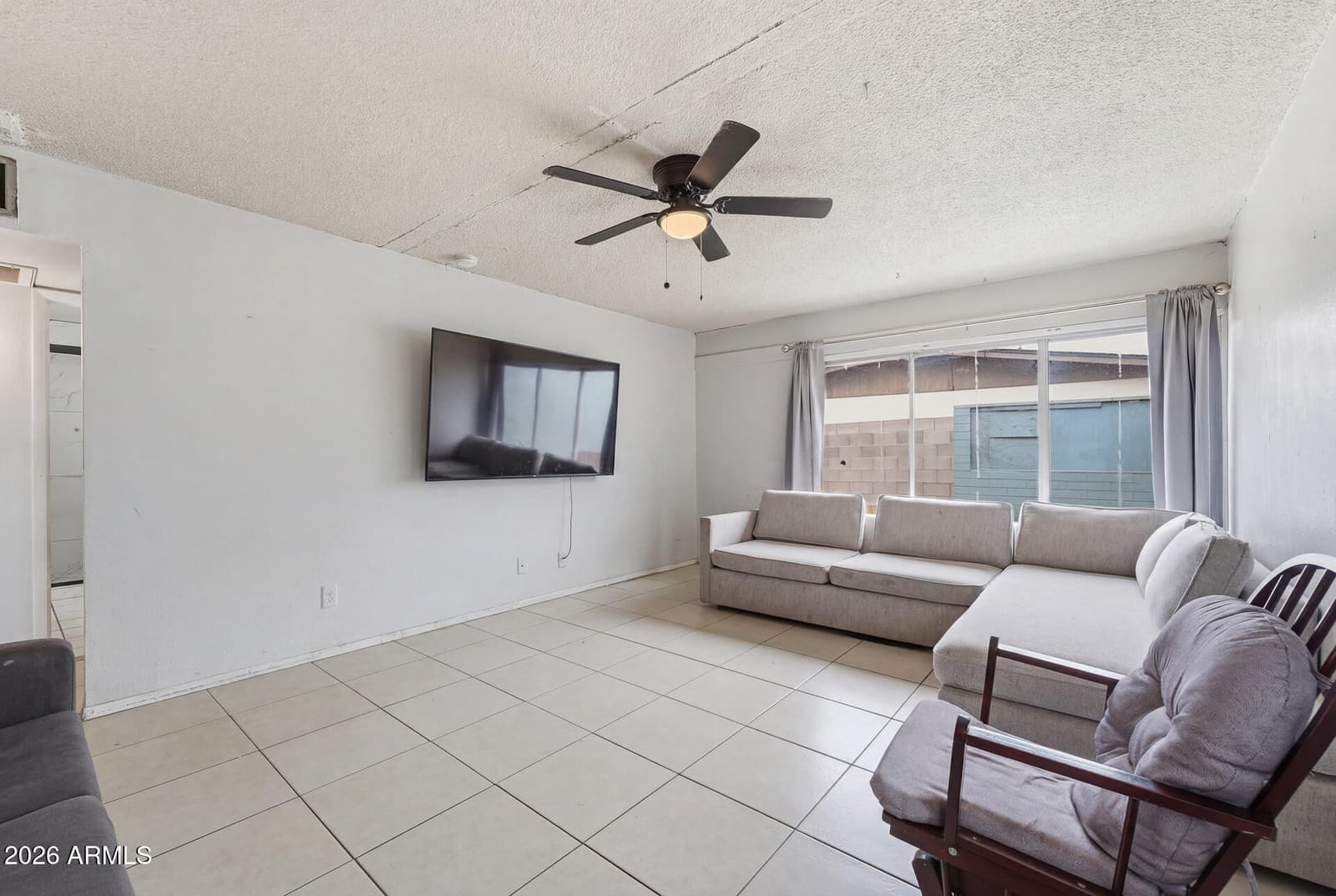 7714 W MITCHELL Drive, Phoenix, AZ 85033 — photo 5 of 13
