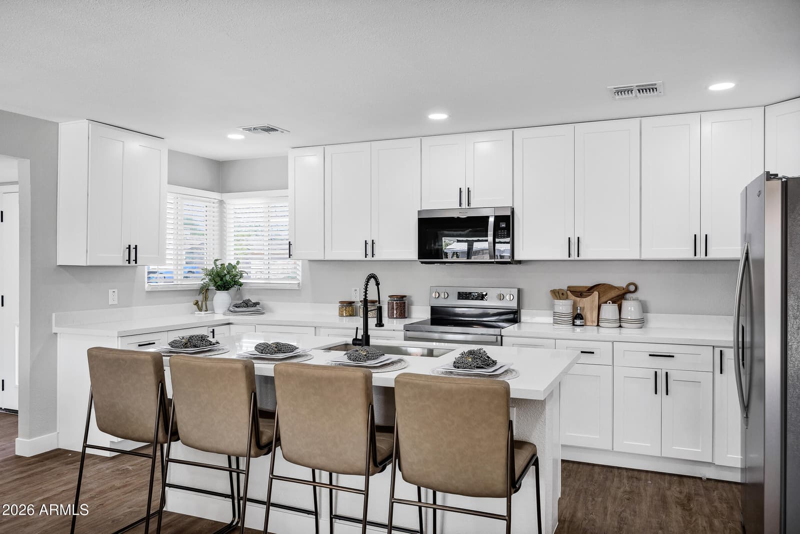 412 E ORION Street, Tempe, AZ 85283 — photo 11 of 37