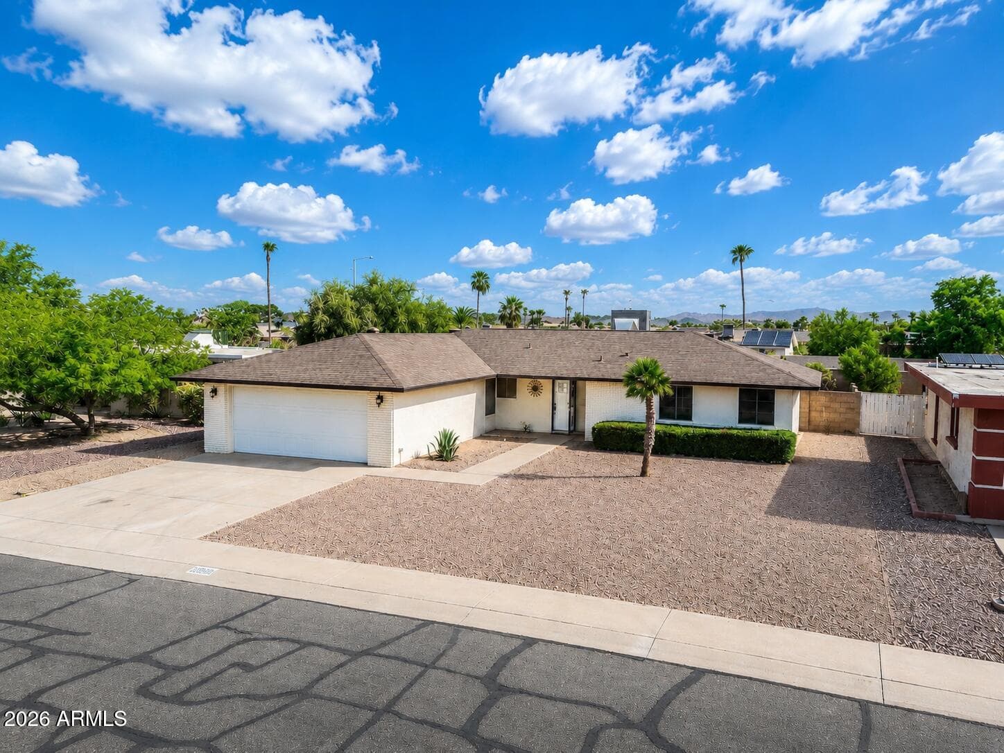 10610 W GARNETTE Drive, Sun City, AZ 85373 — photo 2 of 44