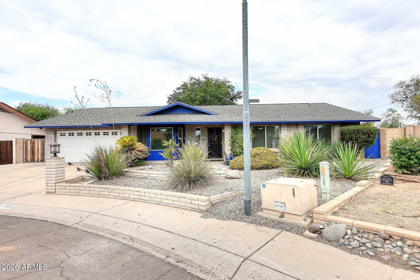 17640 N 1ST Place N, Phoenix, AZ 85022 — photo 2 of 34