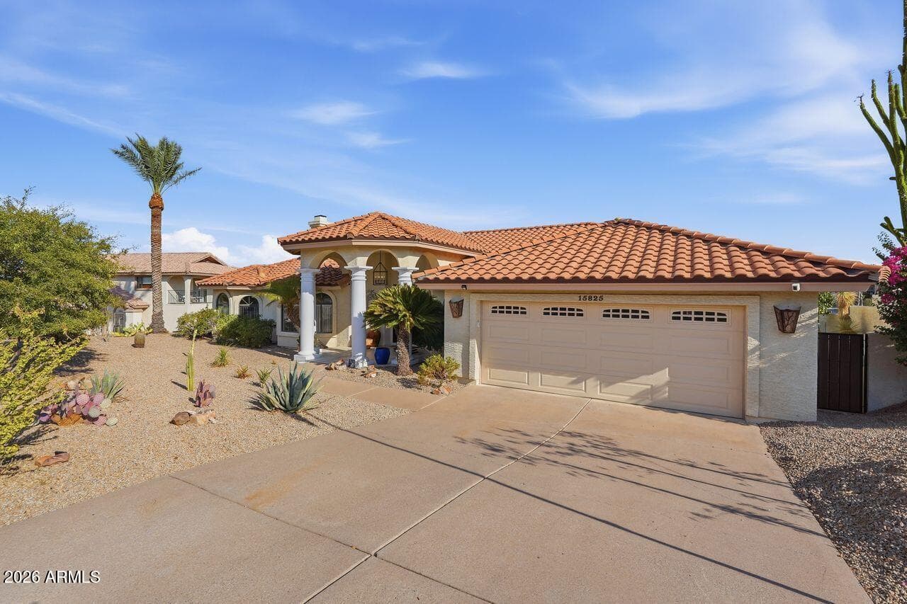 15825 E SUNFLOWER Drive, Fountain Hills, AZ 85268 — photo 2 of 47
