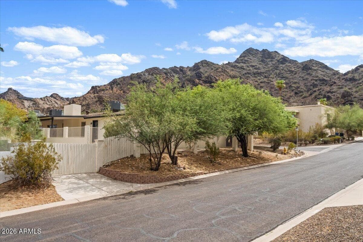 9402 N 18TH Street N, Phoenix, AZ 85020 — photo 45 of 65
