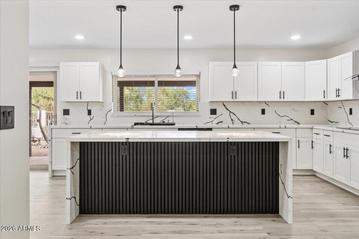 9402 N 18TH Street N, Phoenix, AZ 85020 — photo 3 of 65